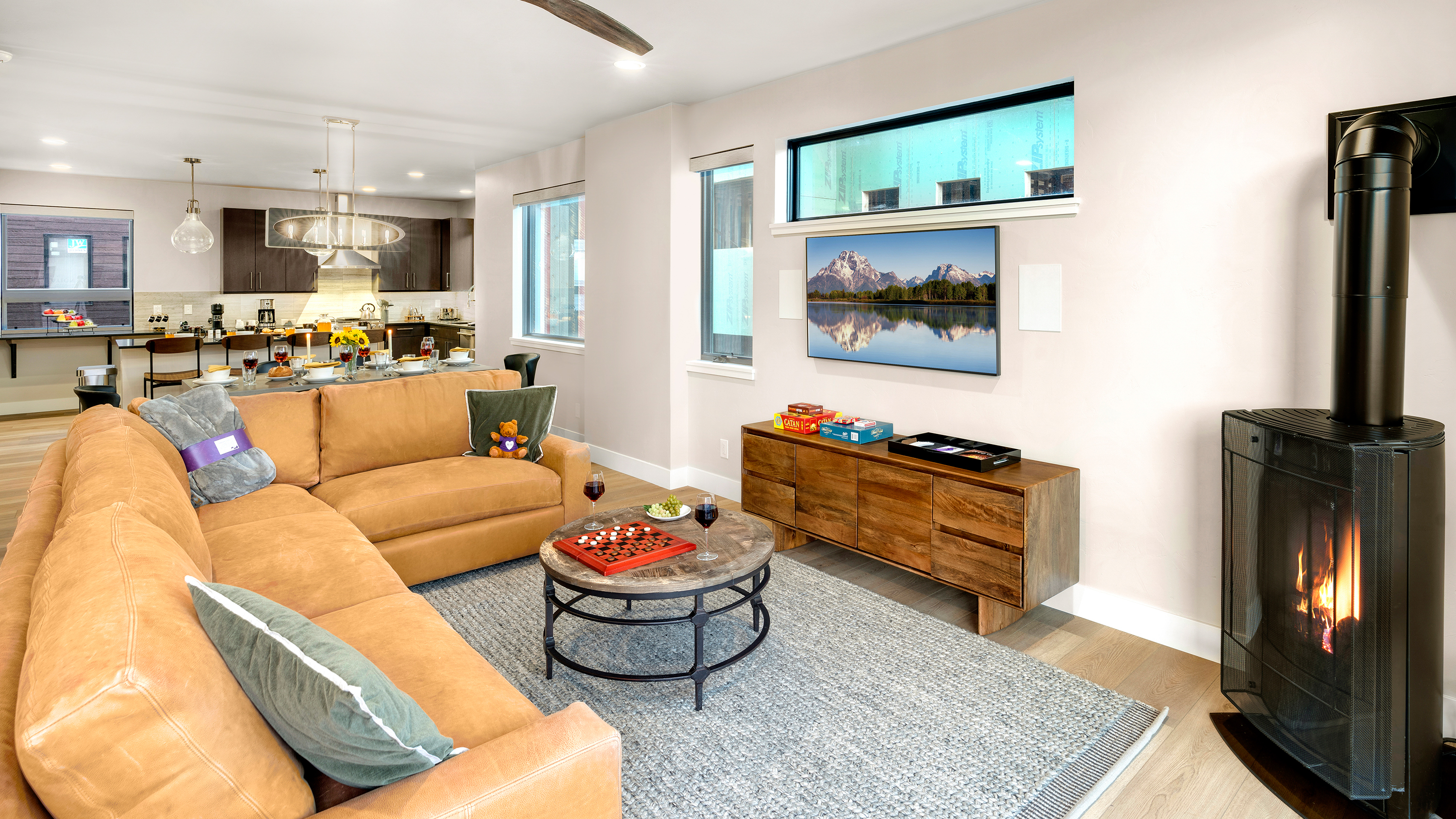 Metropolitan House photo 2
