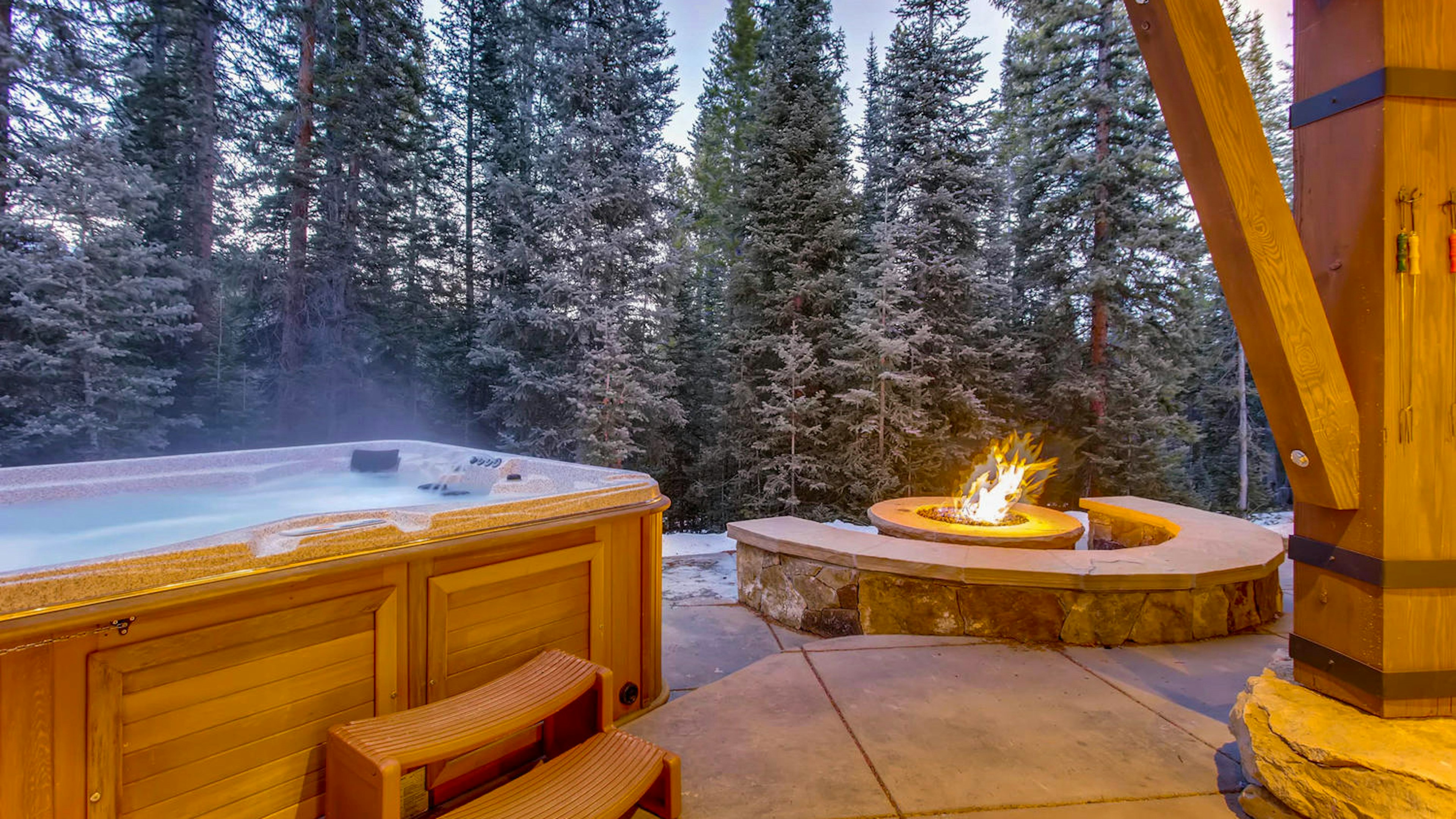 Rocky Mountain Lodge, photo 2
