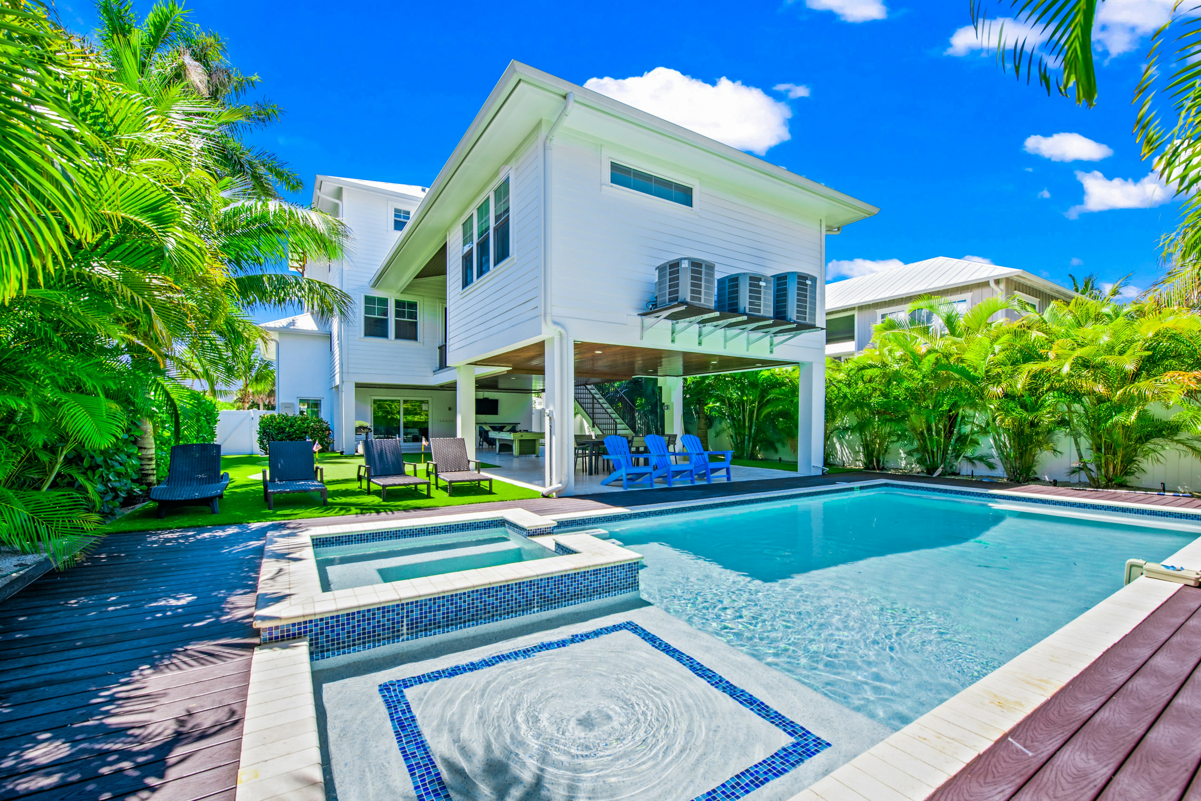 Blue Marlin Front Exterior