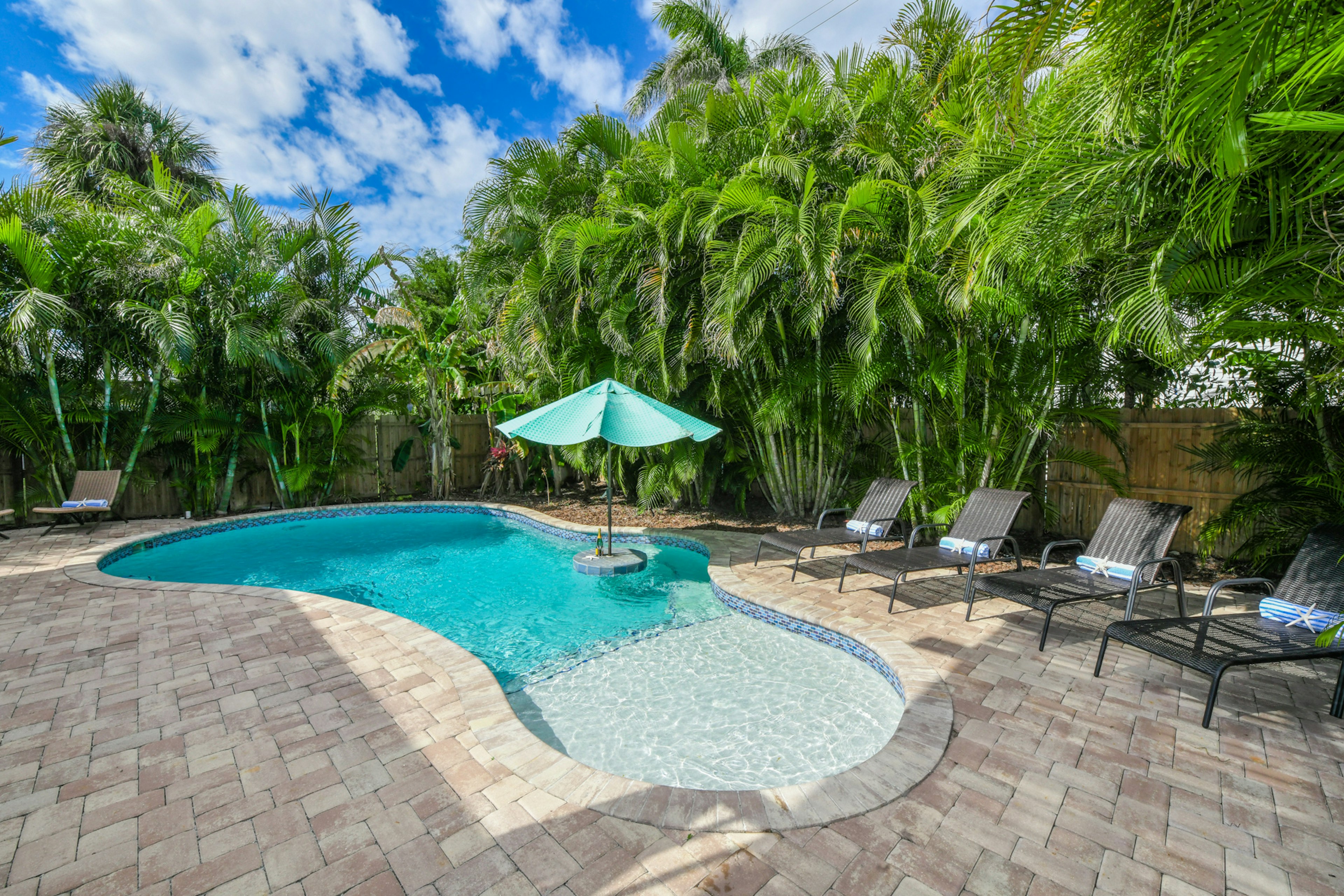 Poolside Loungers