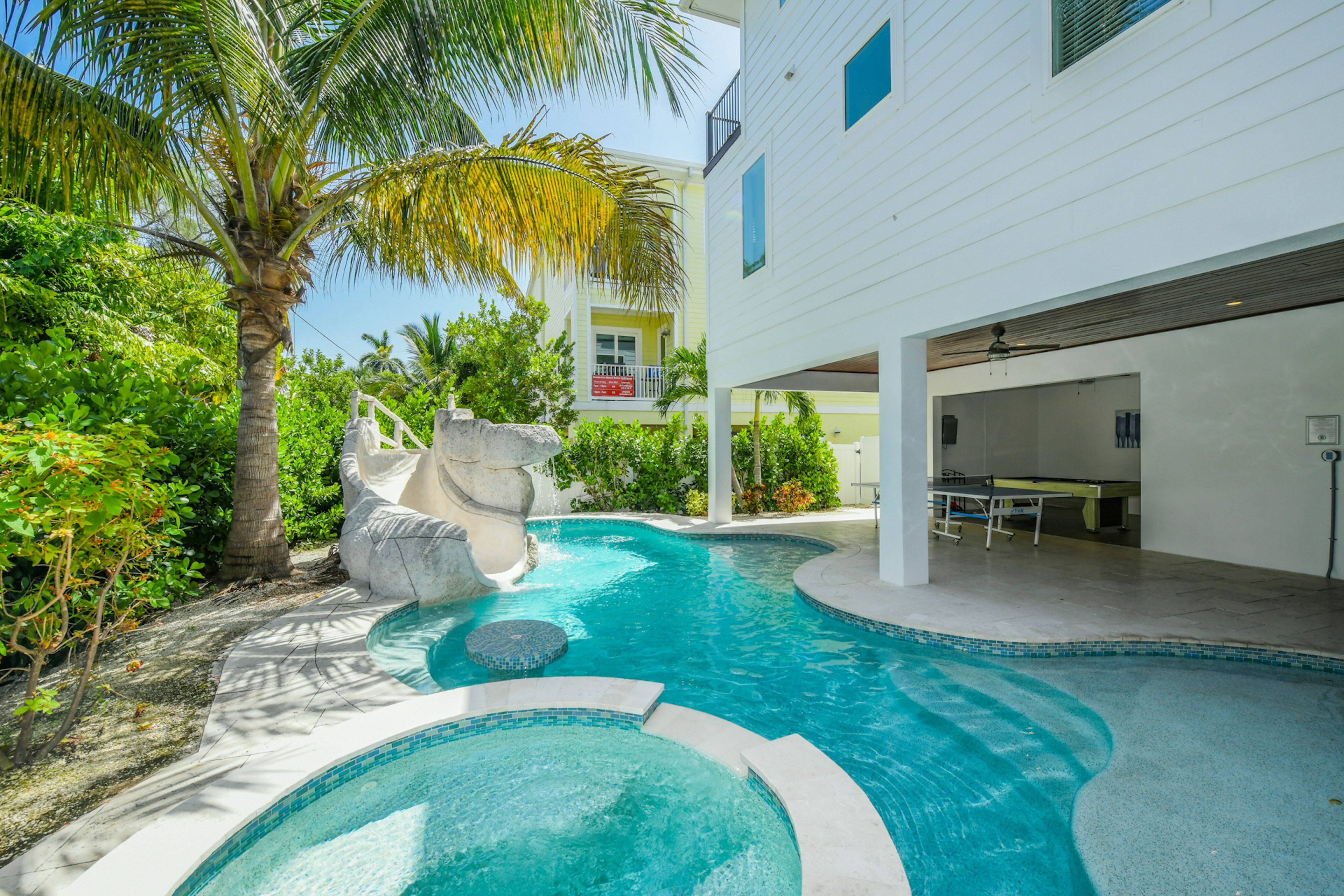 Hot Tub with Pool Access