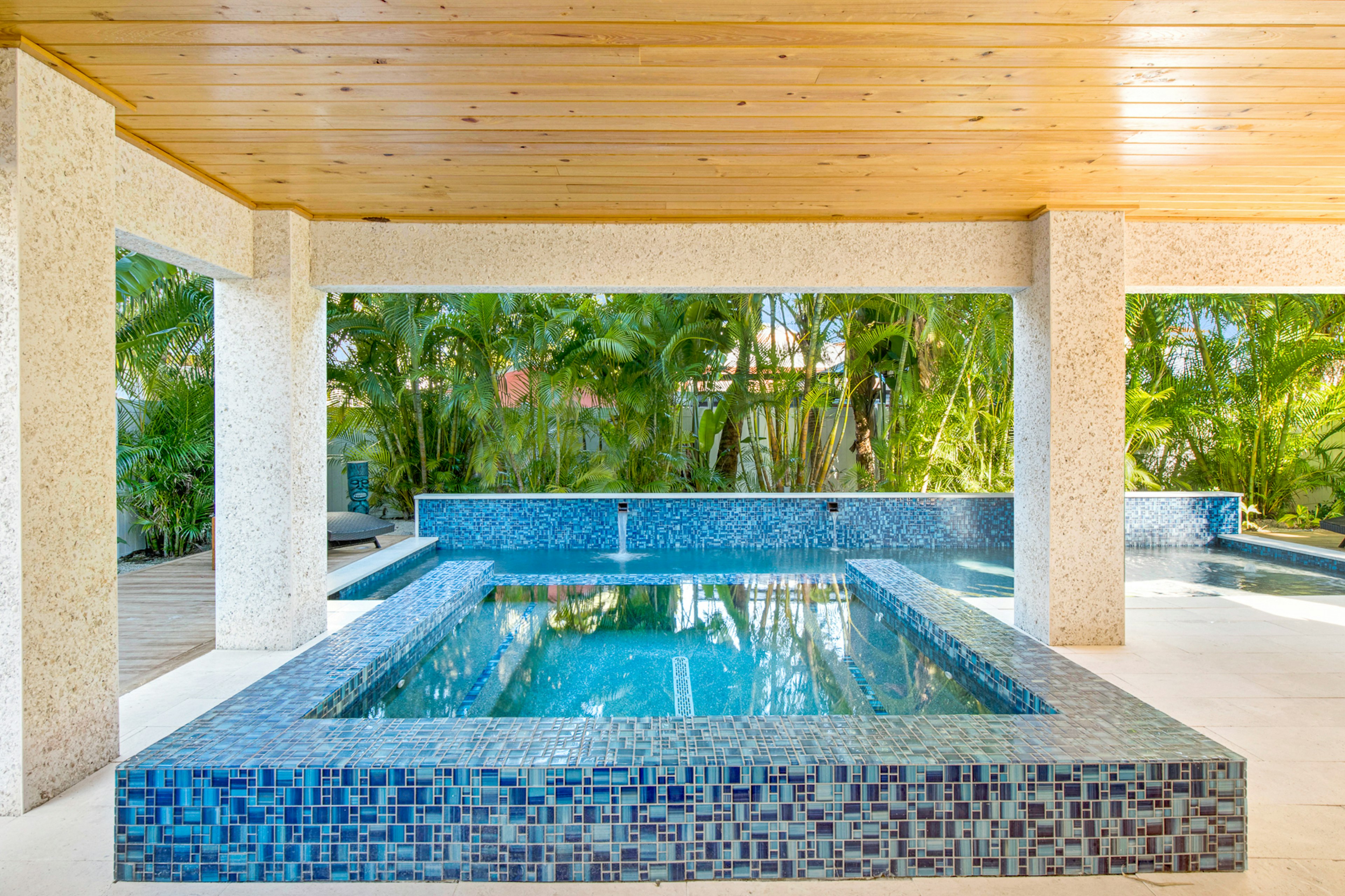 Private Spa Retreat - AMI Locals