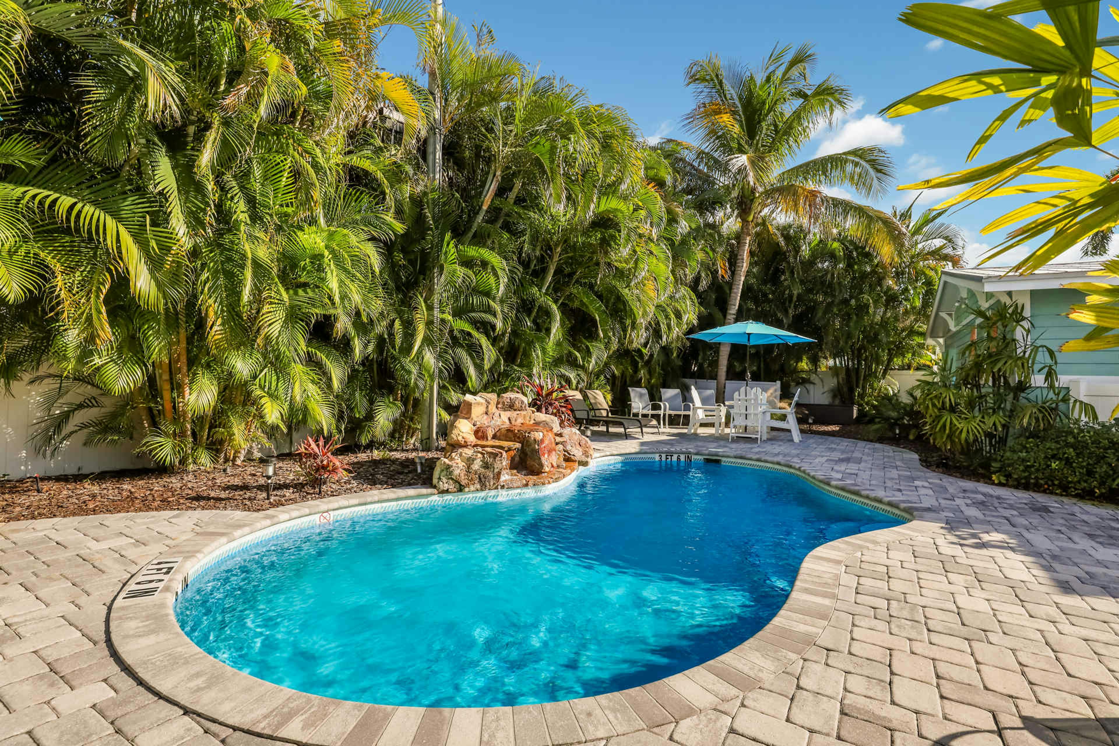 Sea Glass Villa by Anna Maria island Accommodations