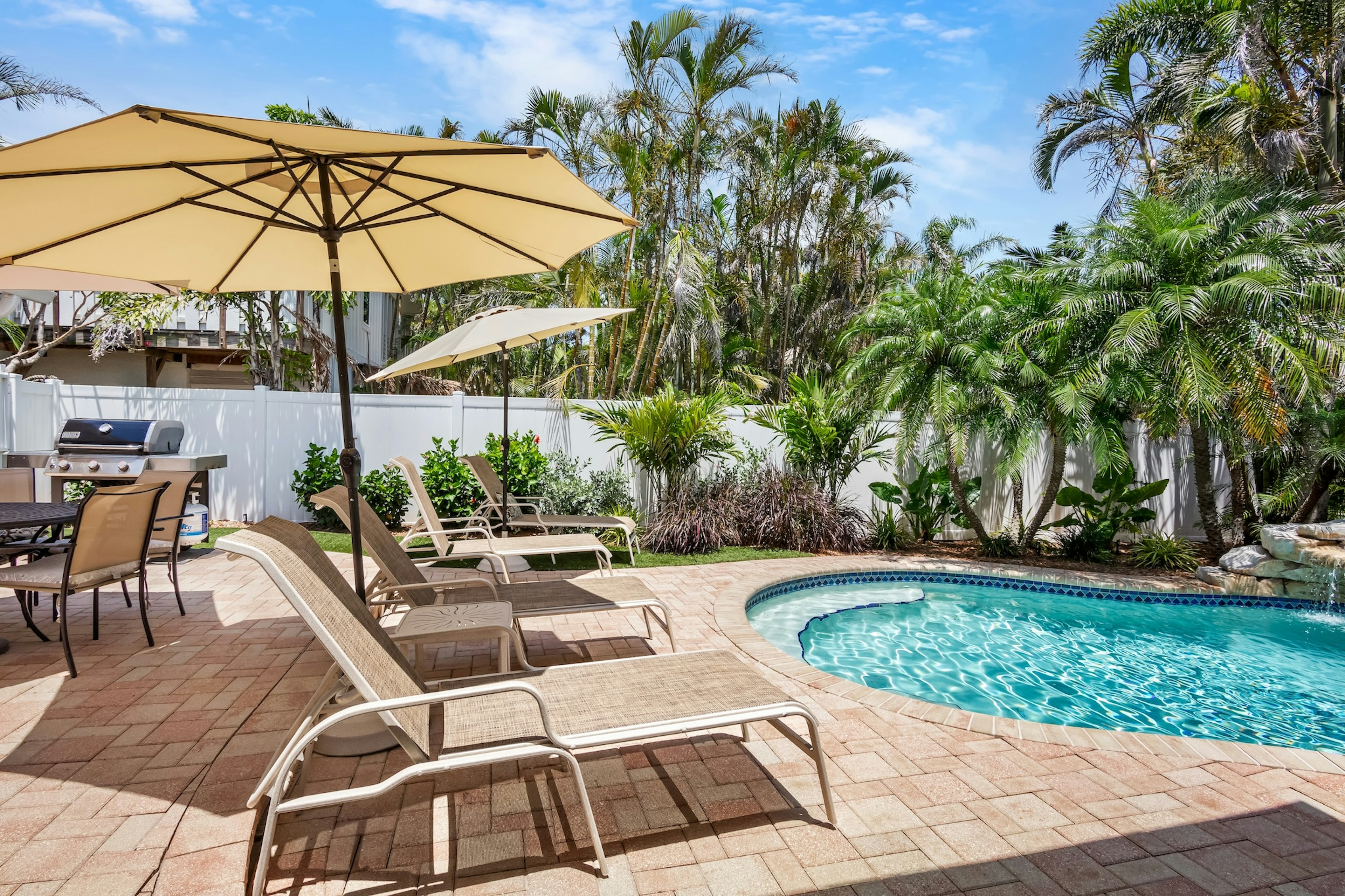 Poolside Loungers