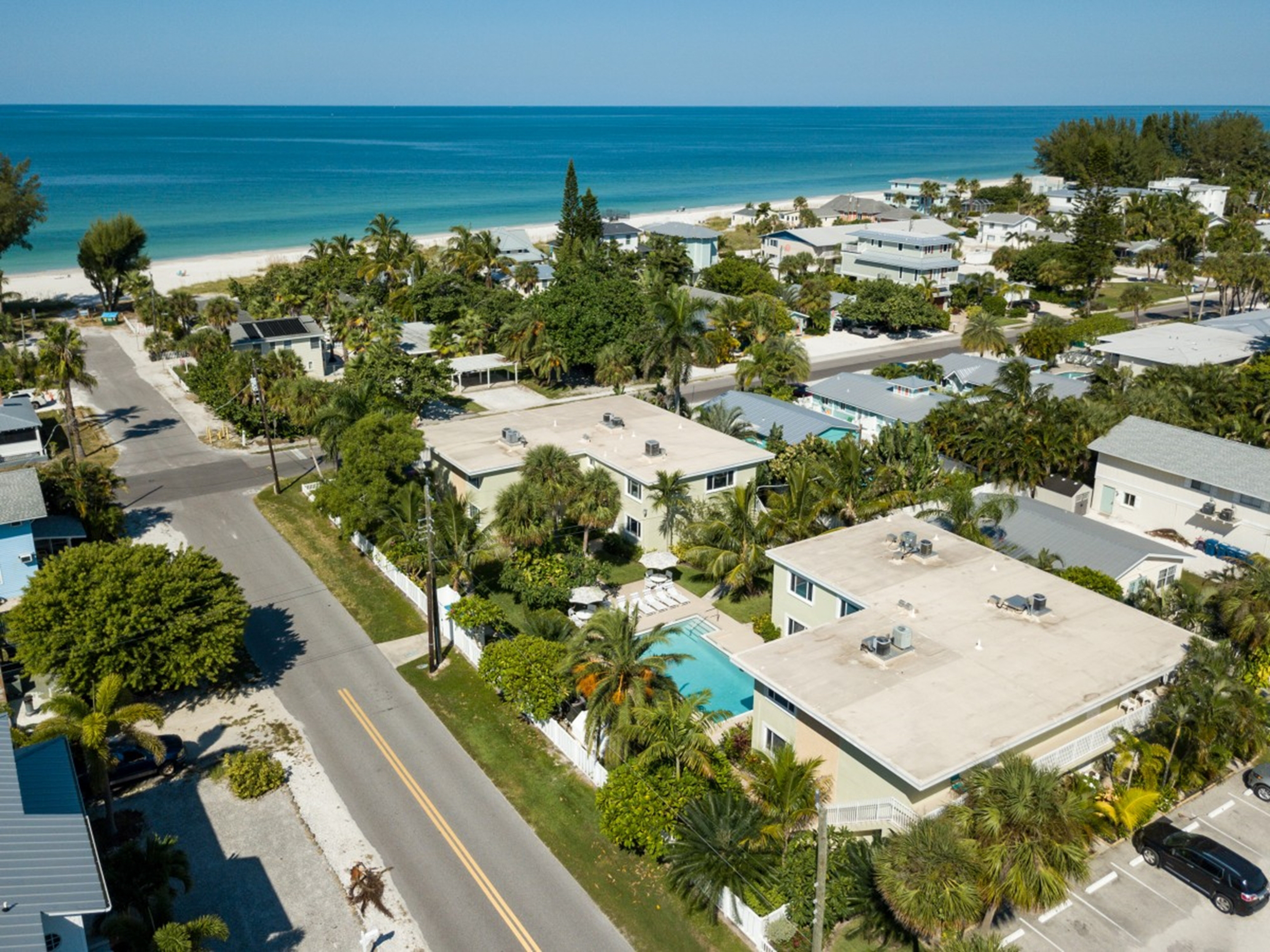 Palm Cay 6 photo 1