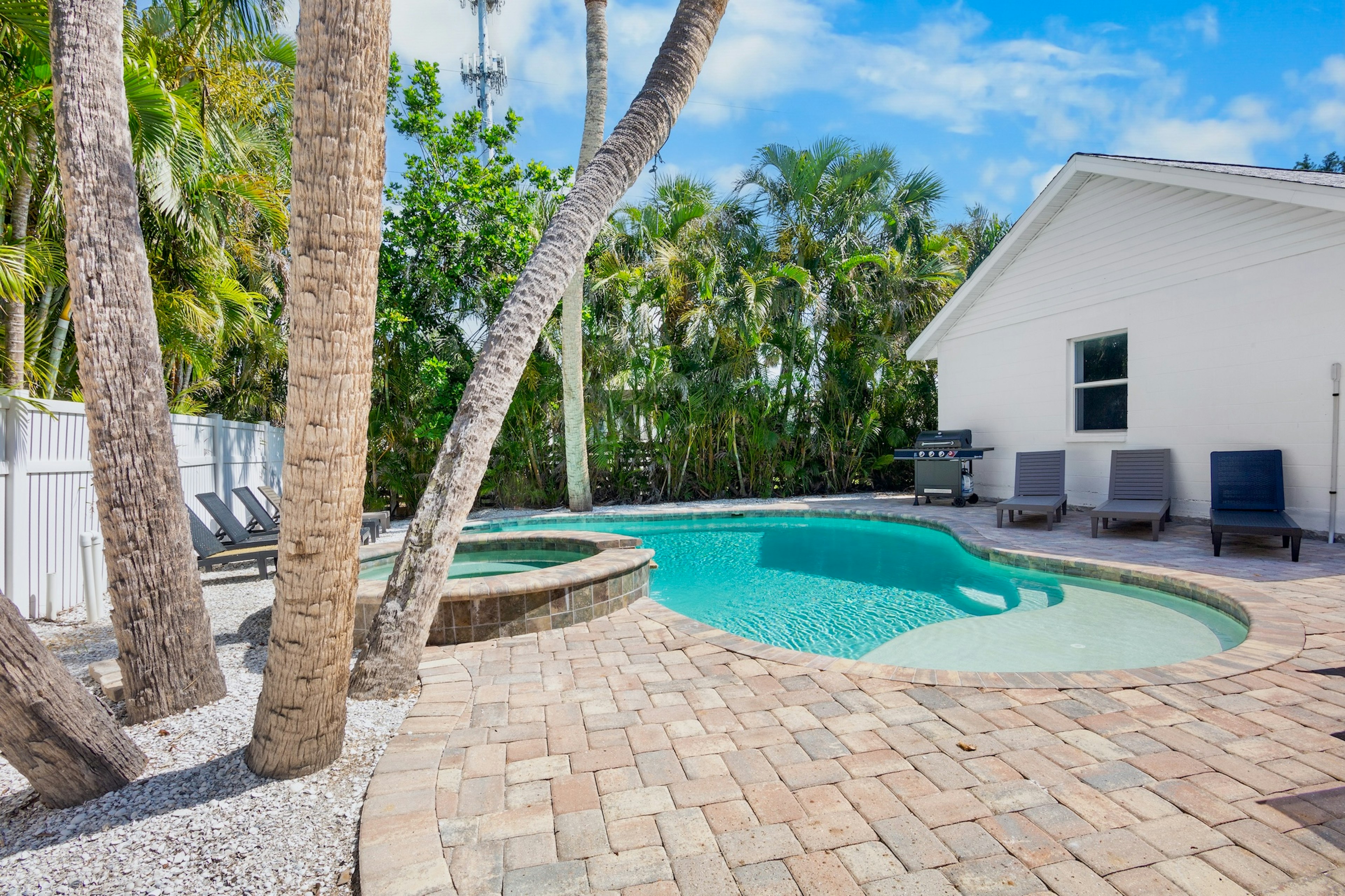 Private Pool and Spa