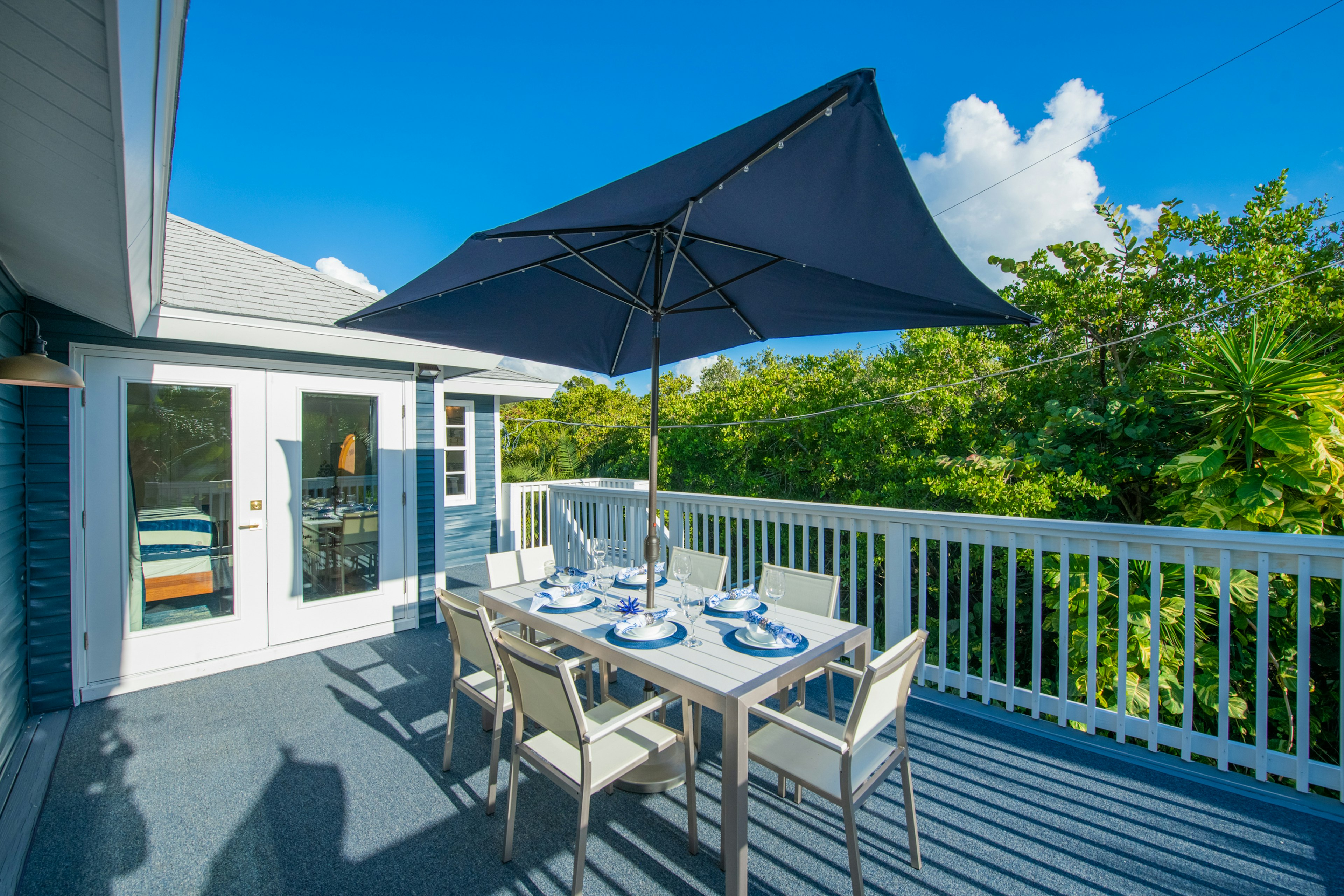 Balcony, Outdoor Dining