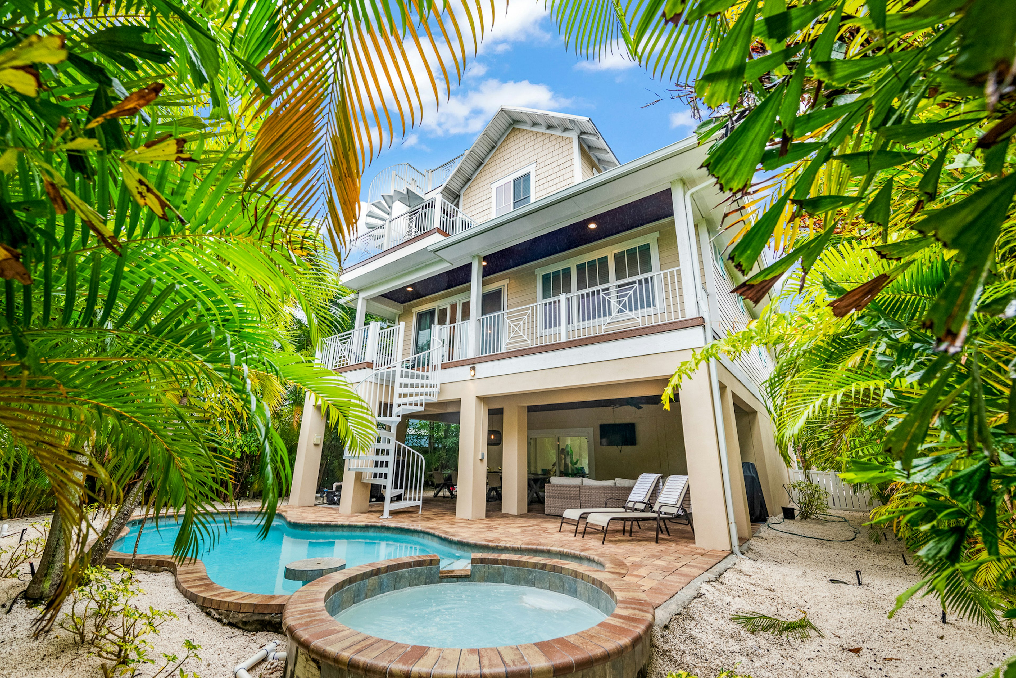 Absolute Paradise by Anna Maria Vacations