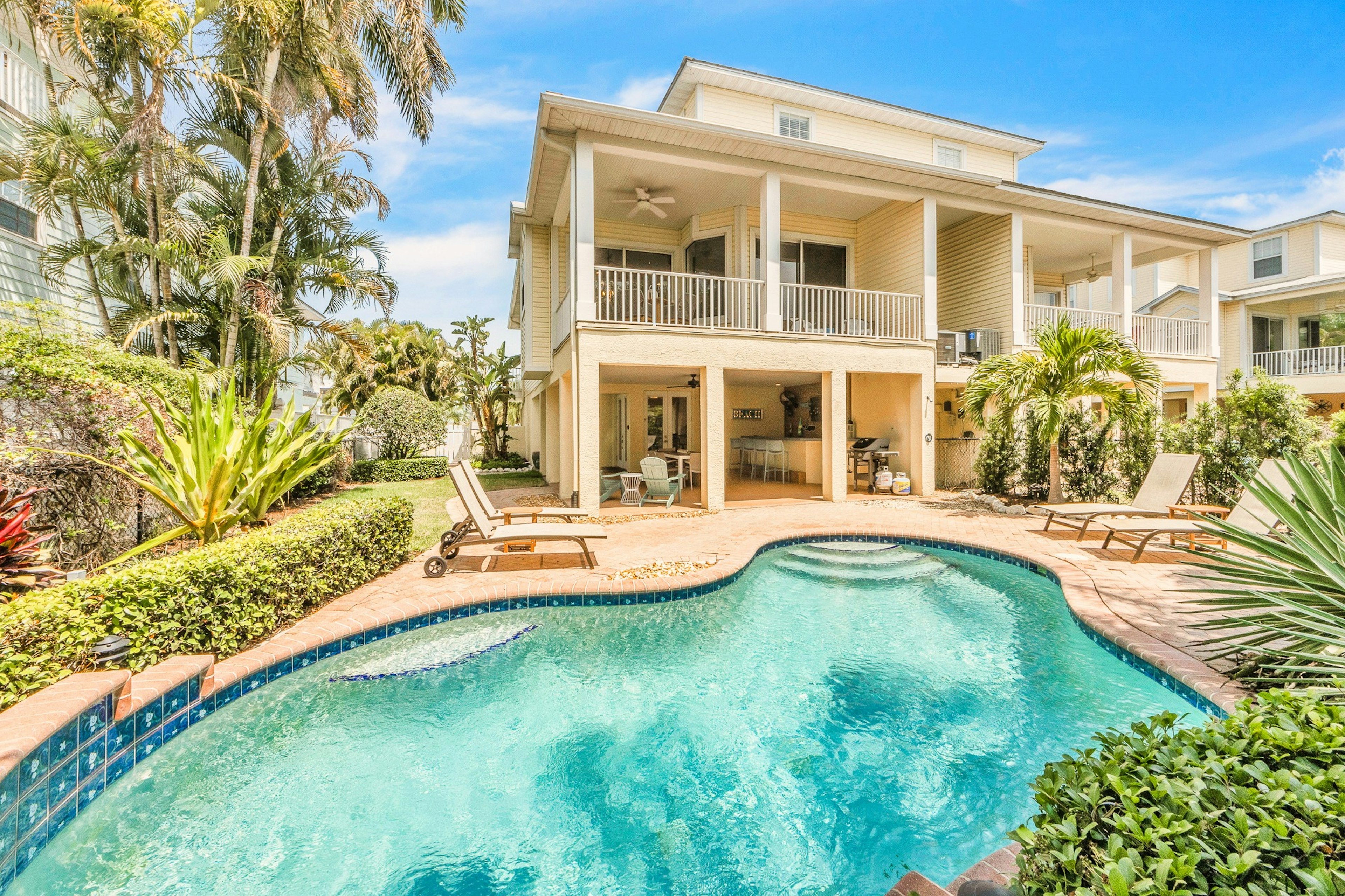 Dolphin House by Anna Maria Vacations