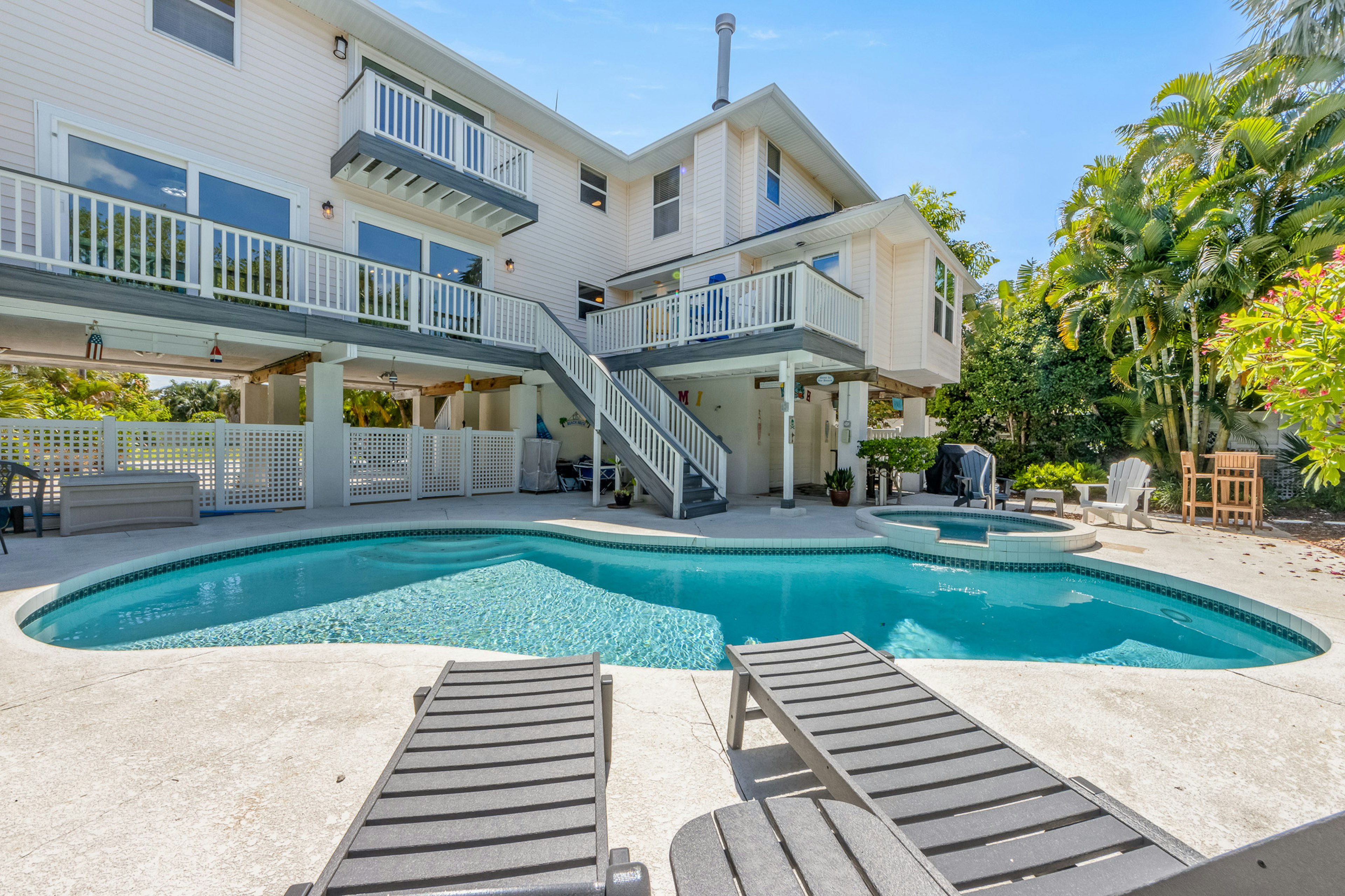 Tarpon Pointe by Anna Maria Vacations