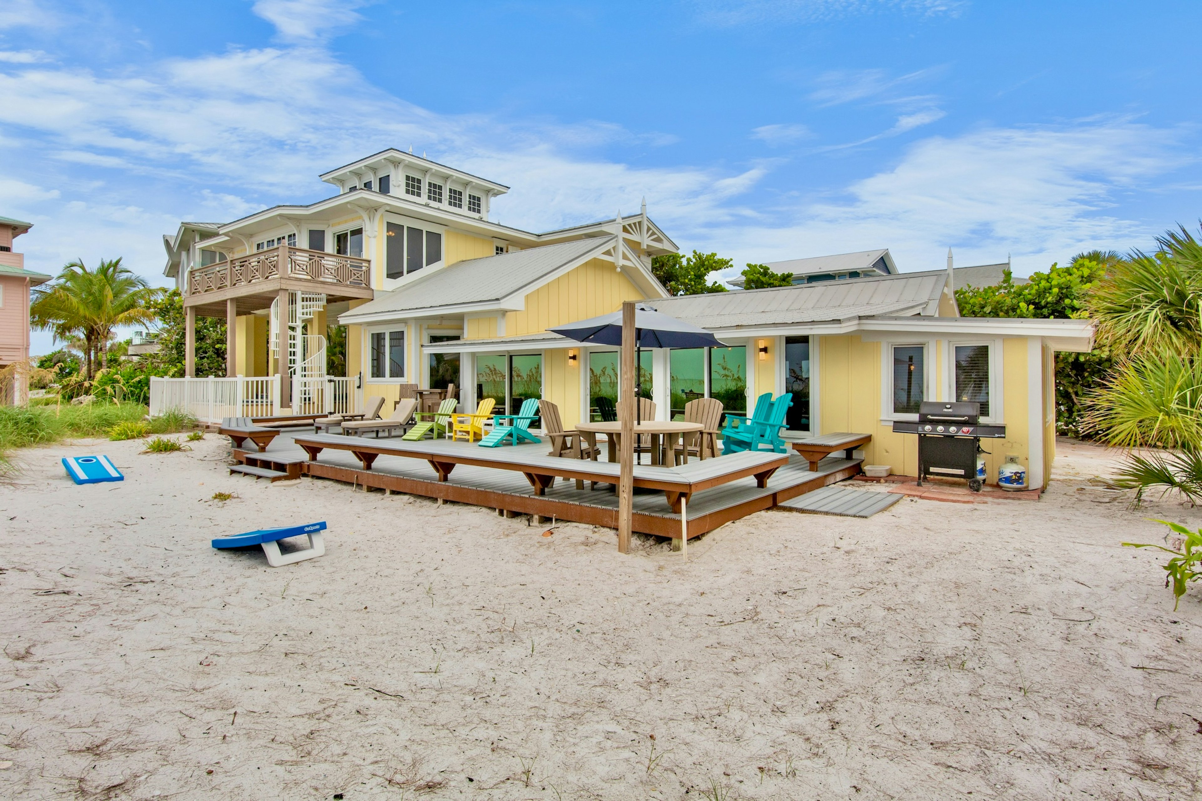 Back Deck and Lounge