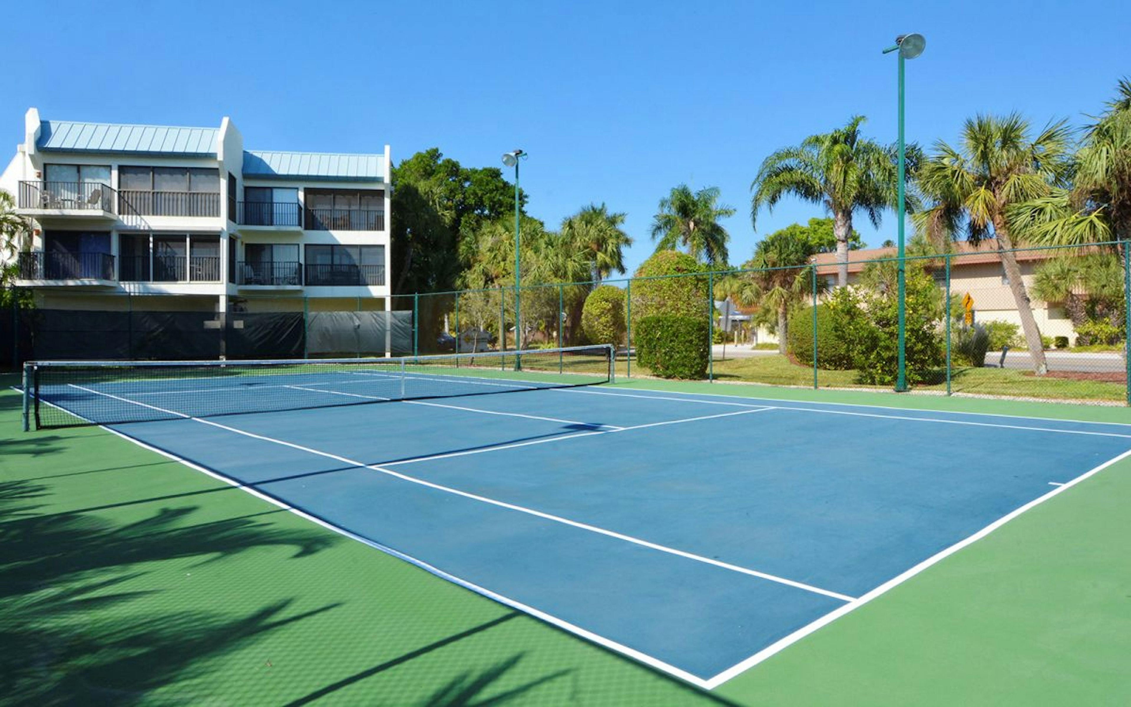 Community Tennis and Pickle Ball Court