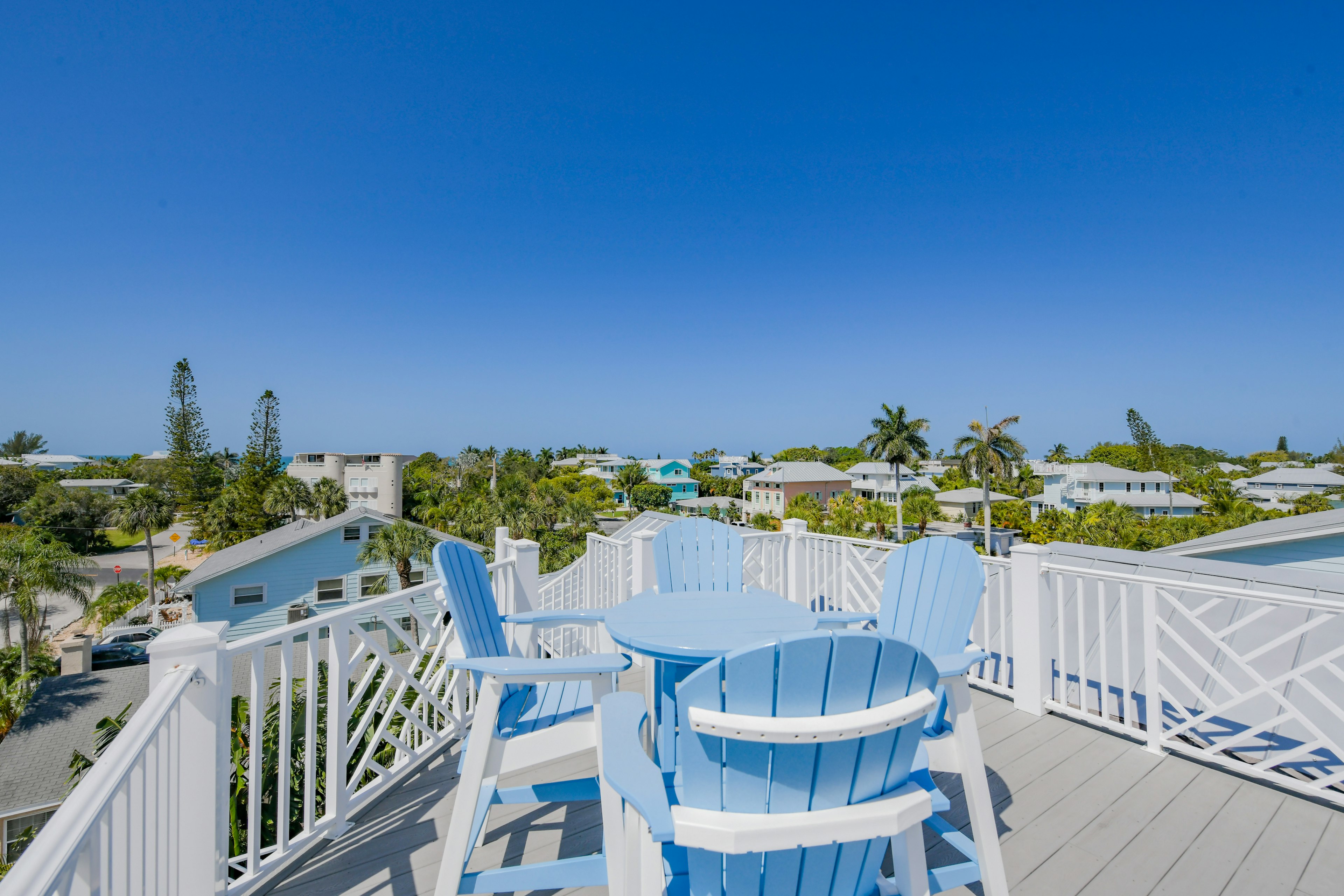 Rooftop Deck - Bar Table