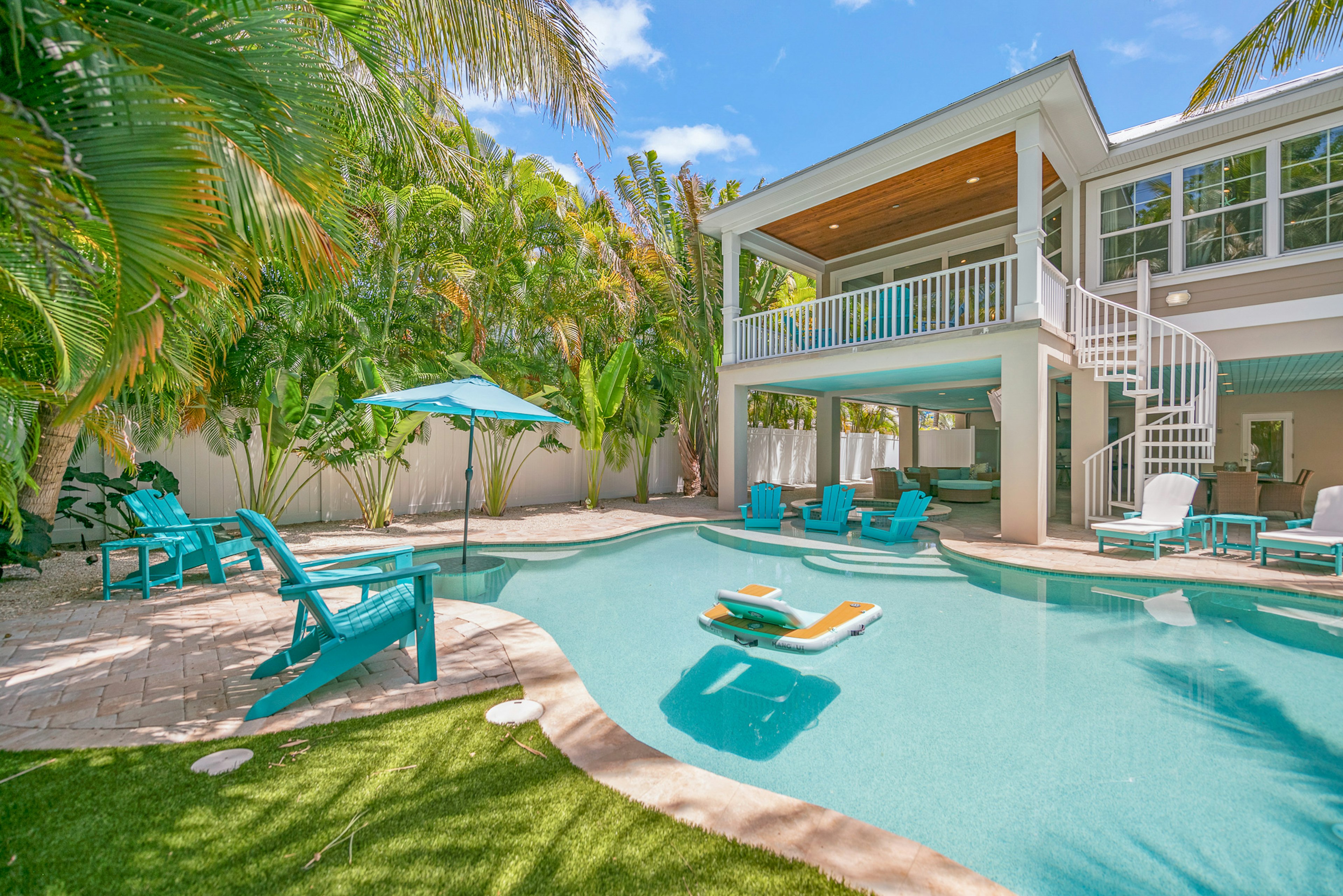 Private Pool and Spa