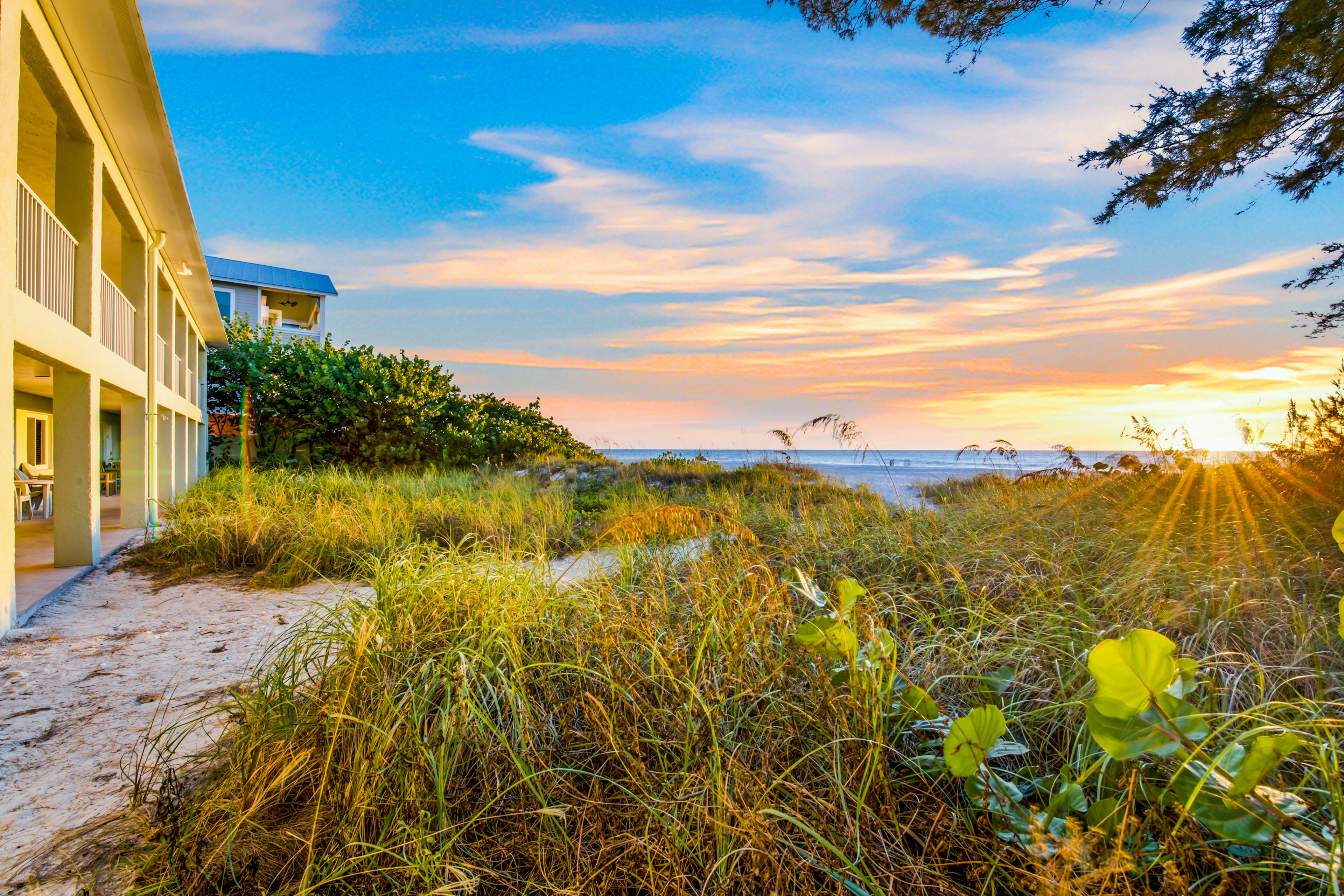 Direct Beach Access - Sunset at Shell Cove by Anna Maria Vacations
