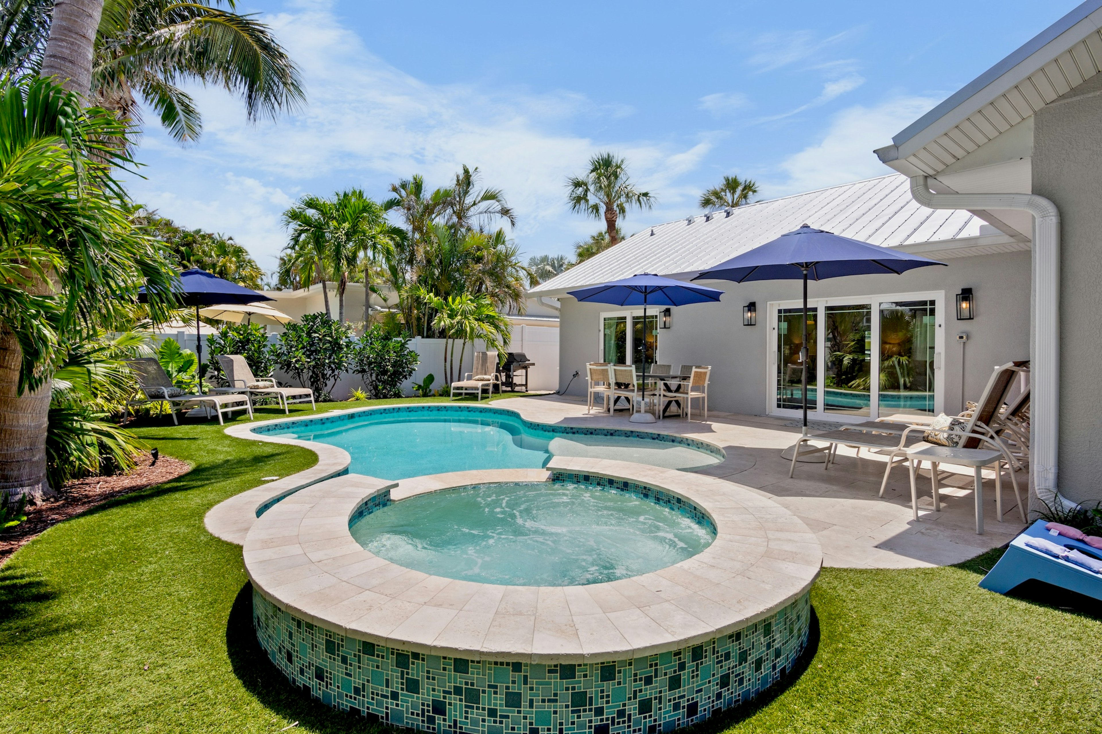 Island Chic by Anna Maria Island Accommodations
