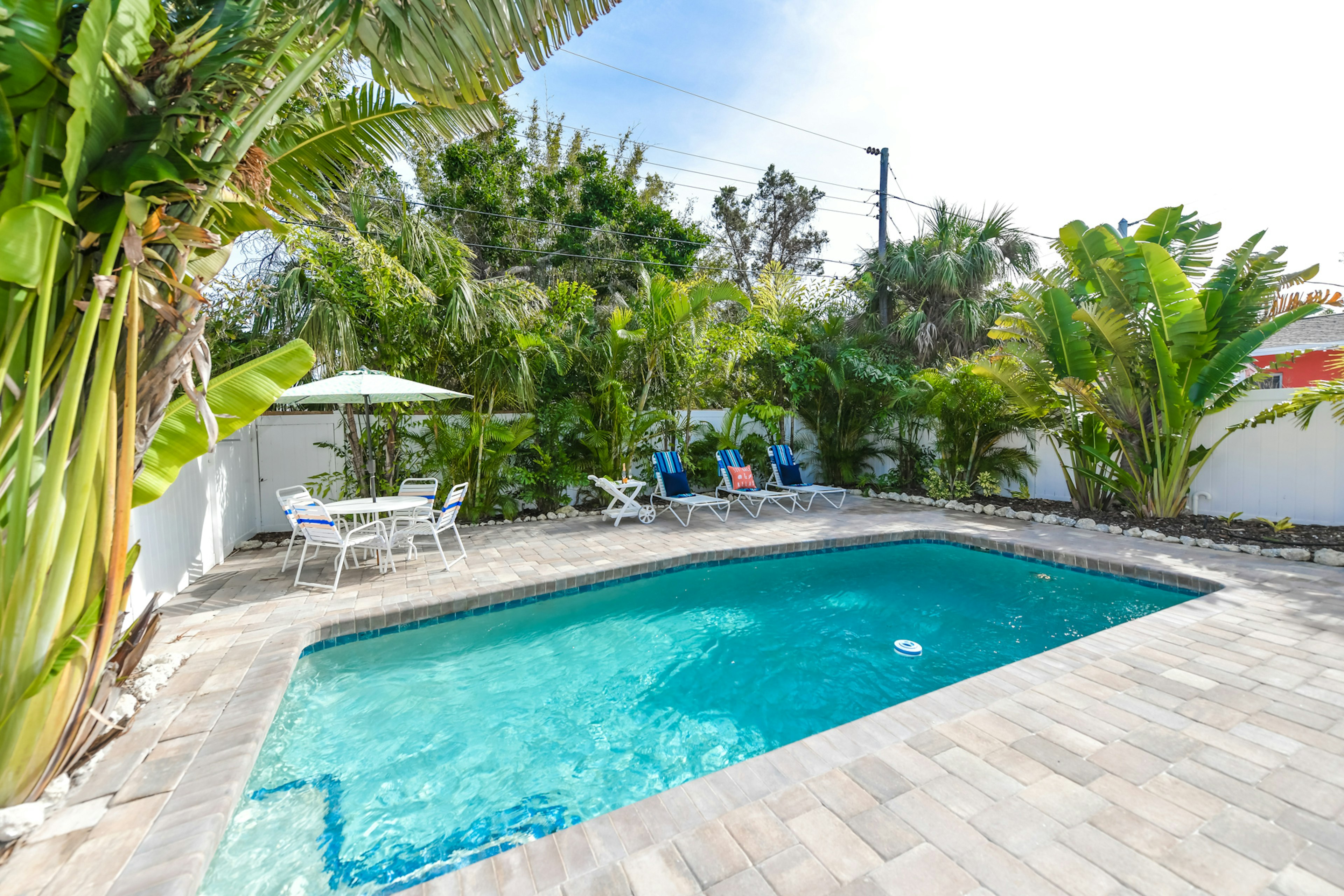 Private pool