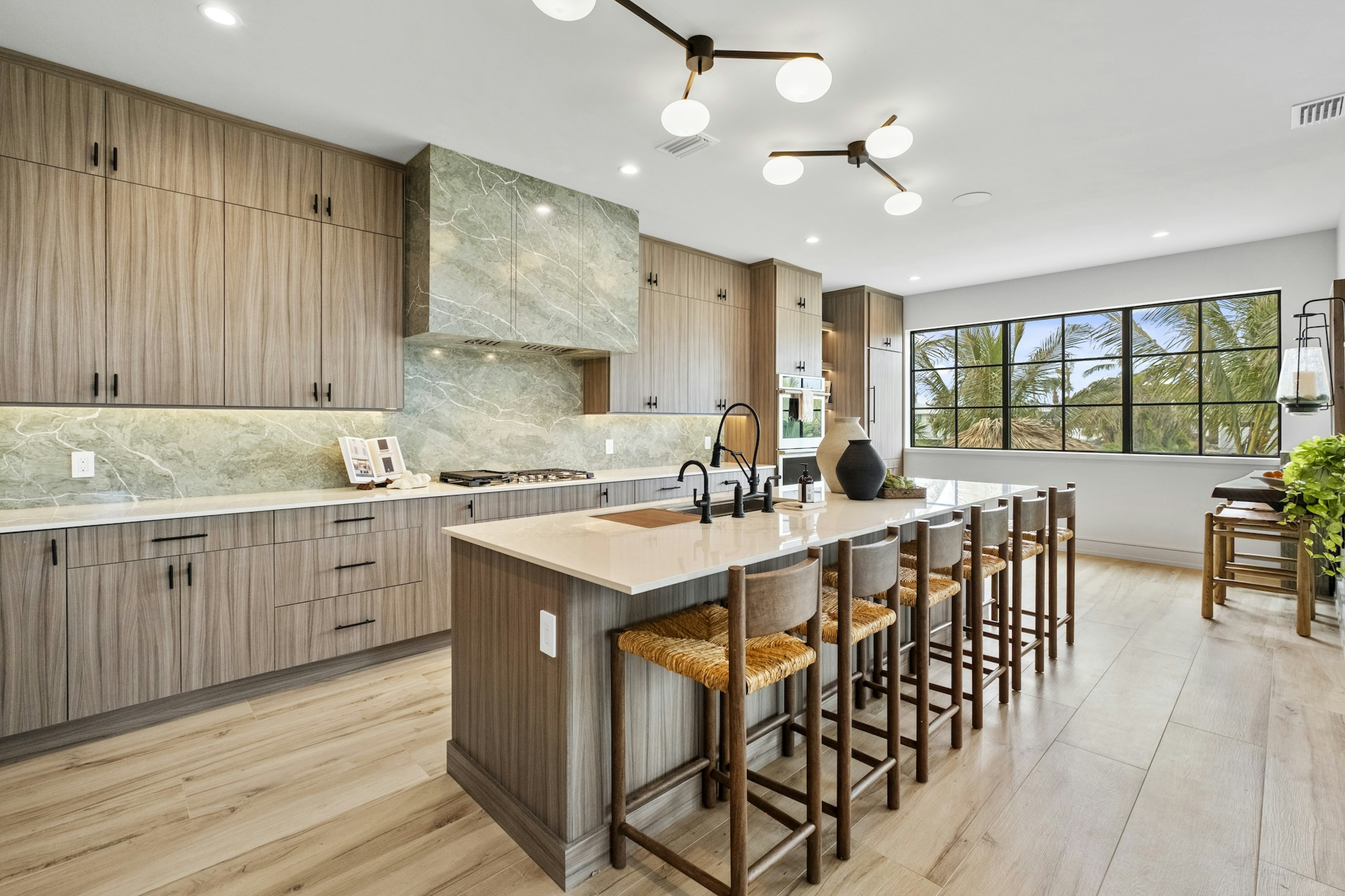 Fully Equipped Modern Kitchen