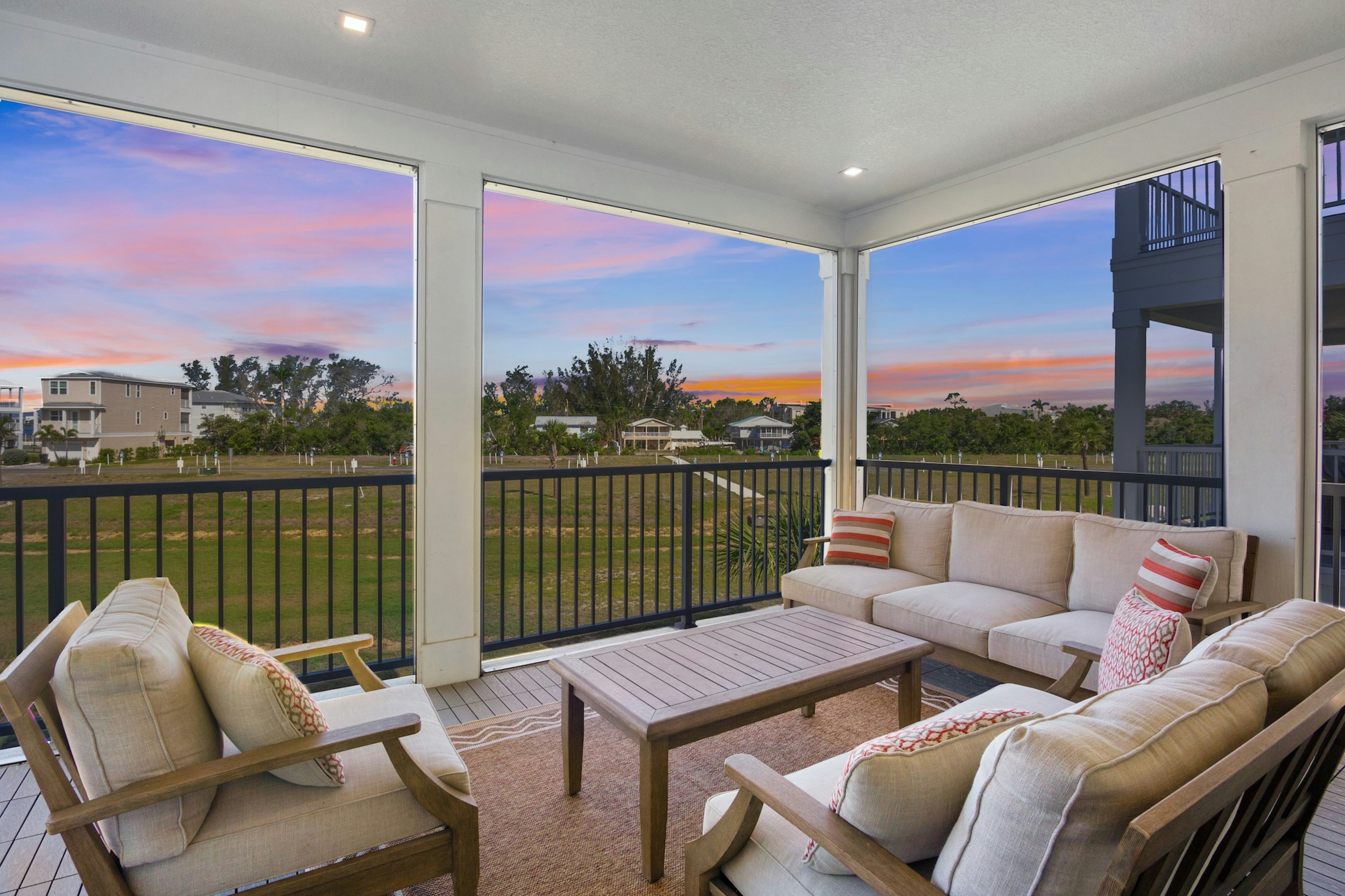 Main Balcony, Lounge Area