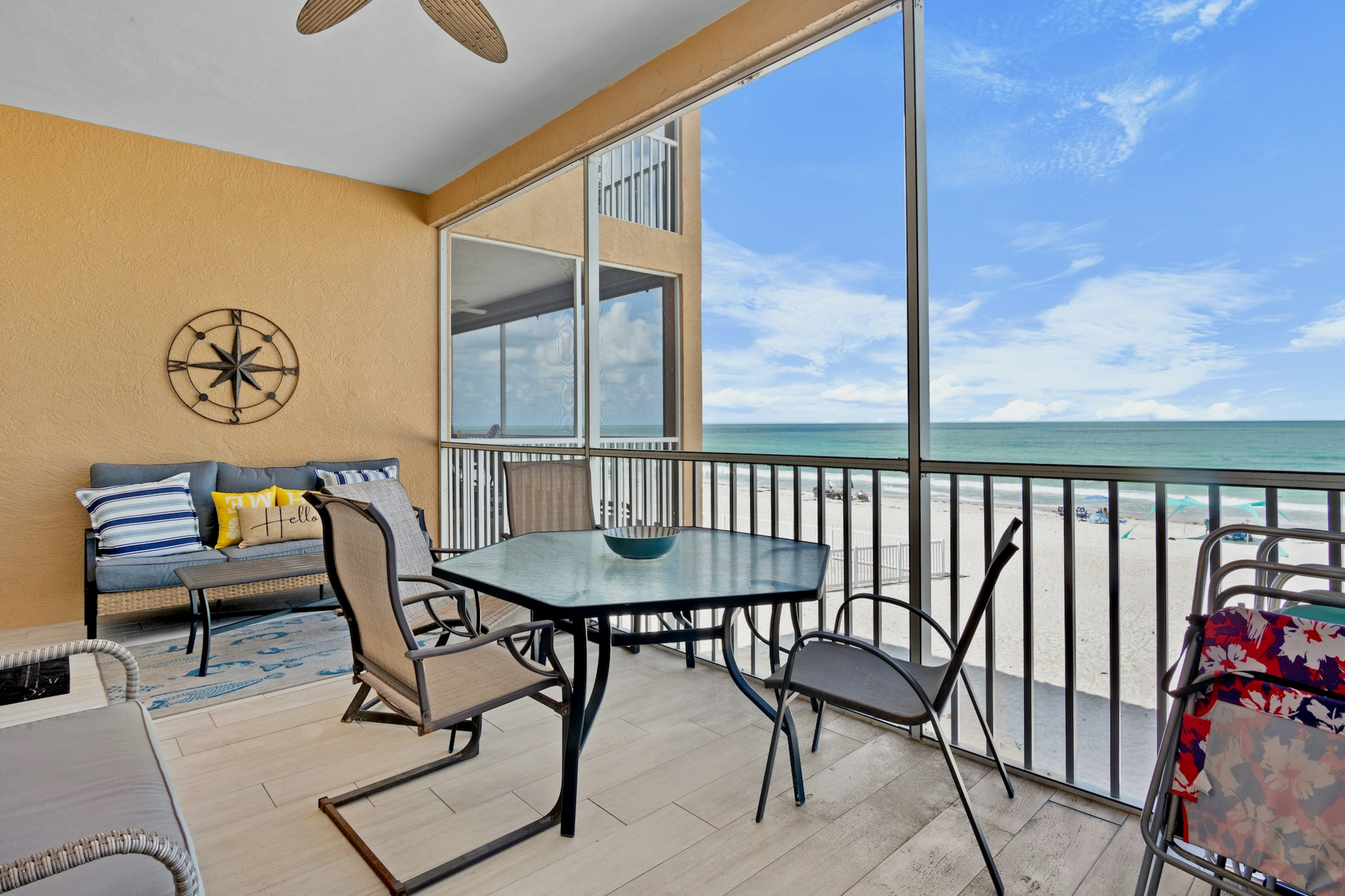 Balcony, Dining Area