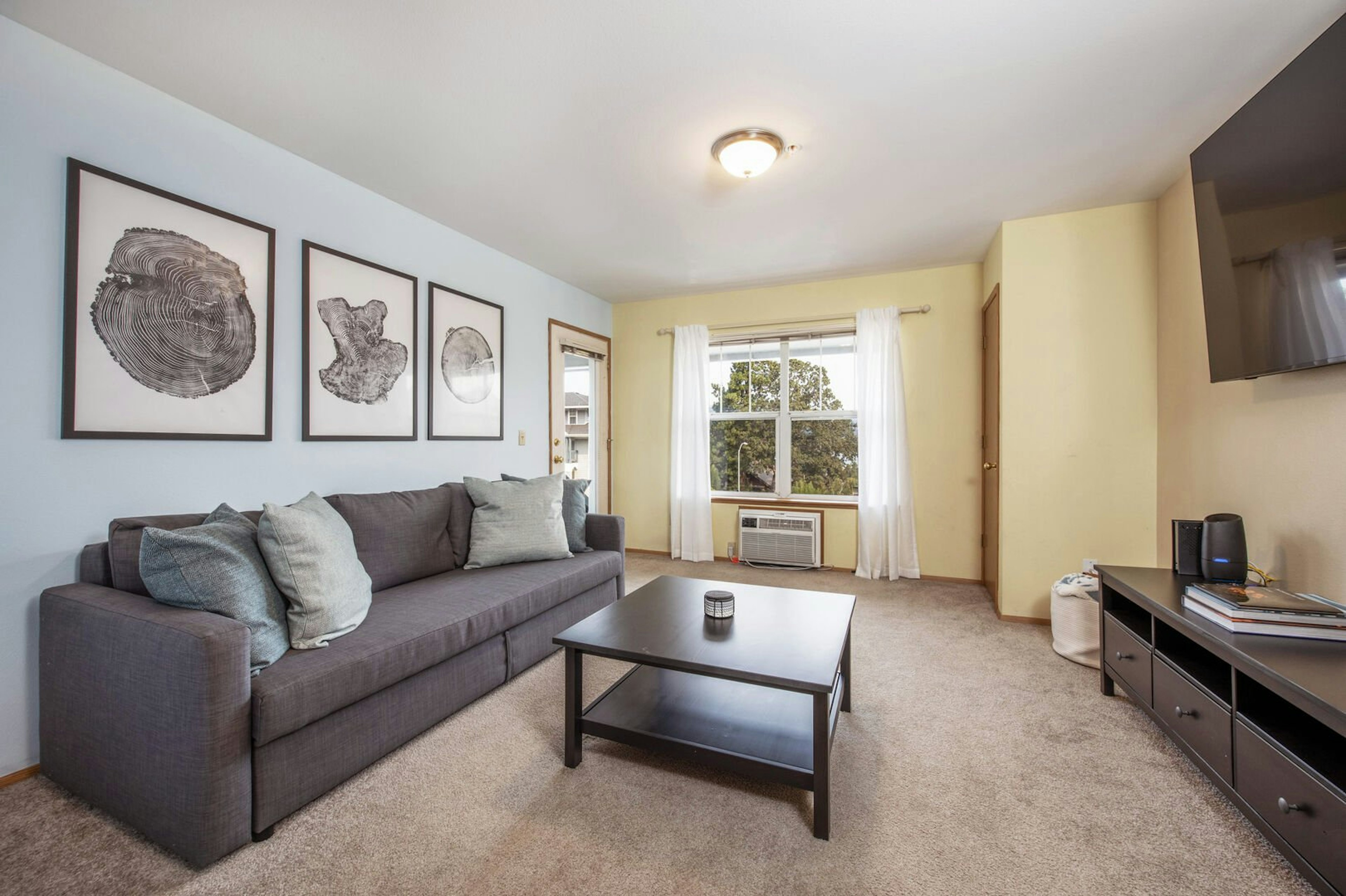 04 Lodge, photo 2
