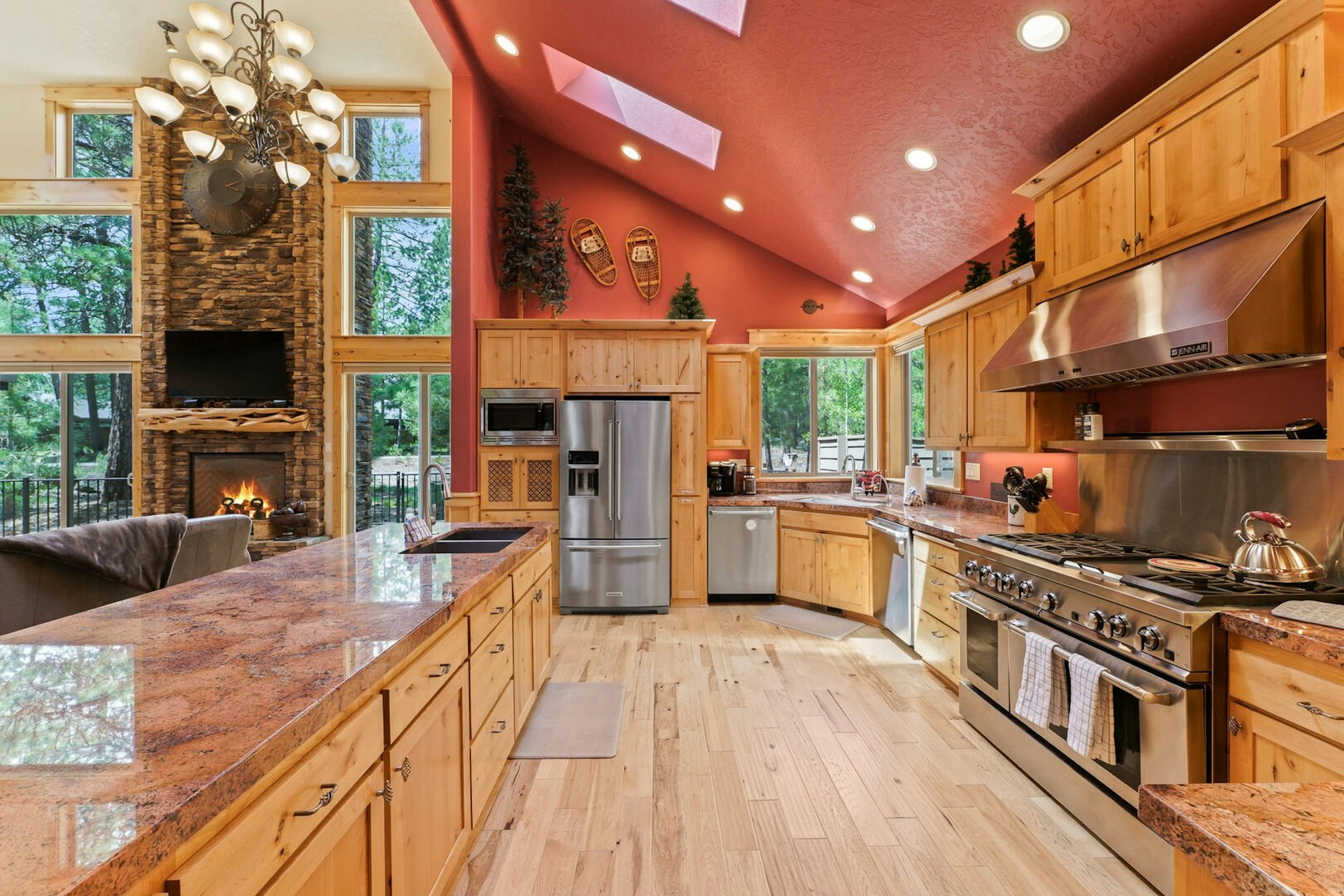 4 Red Fir, photo 4