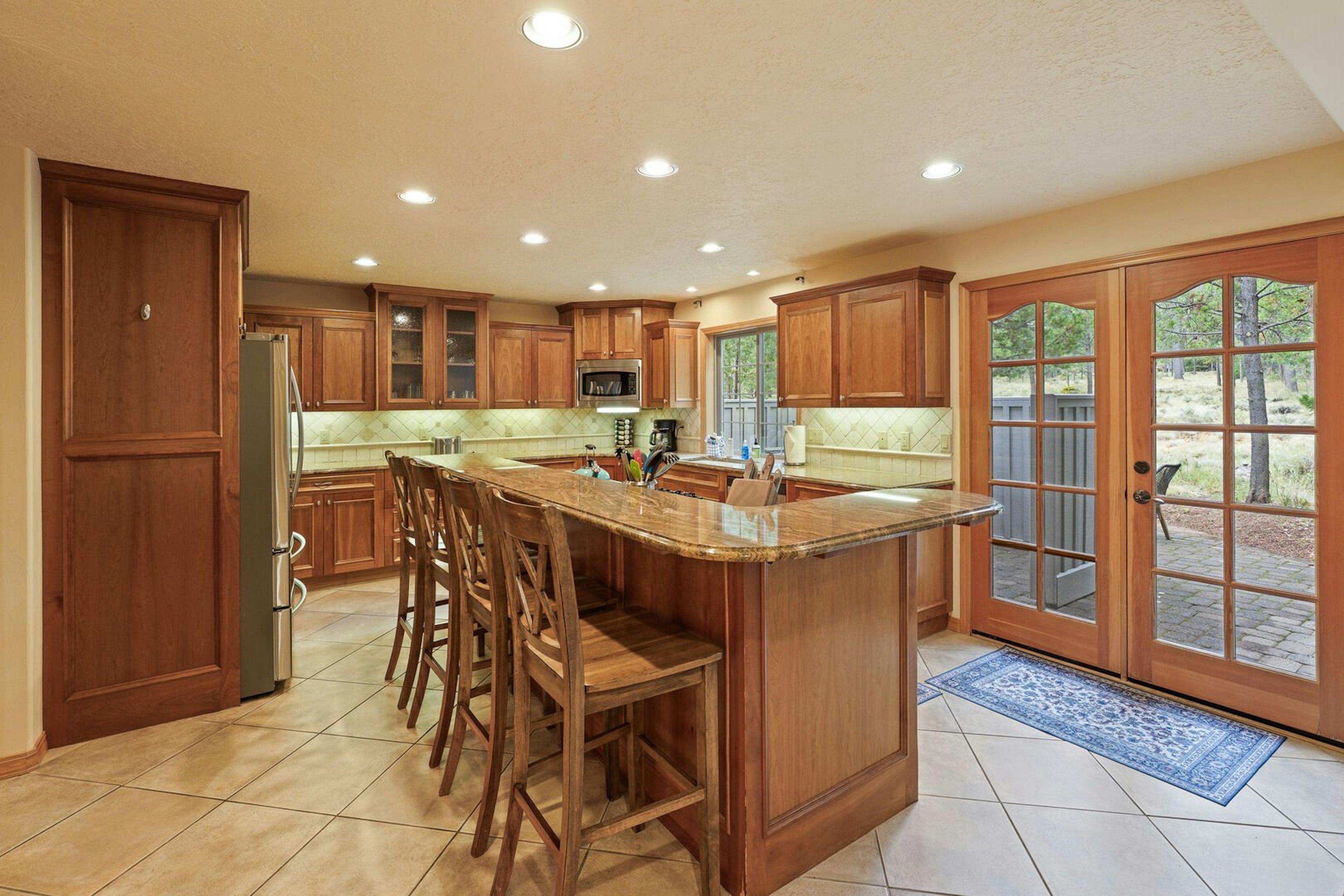 4 Tan Oak - Main Floor, Kitchen