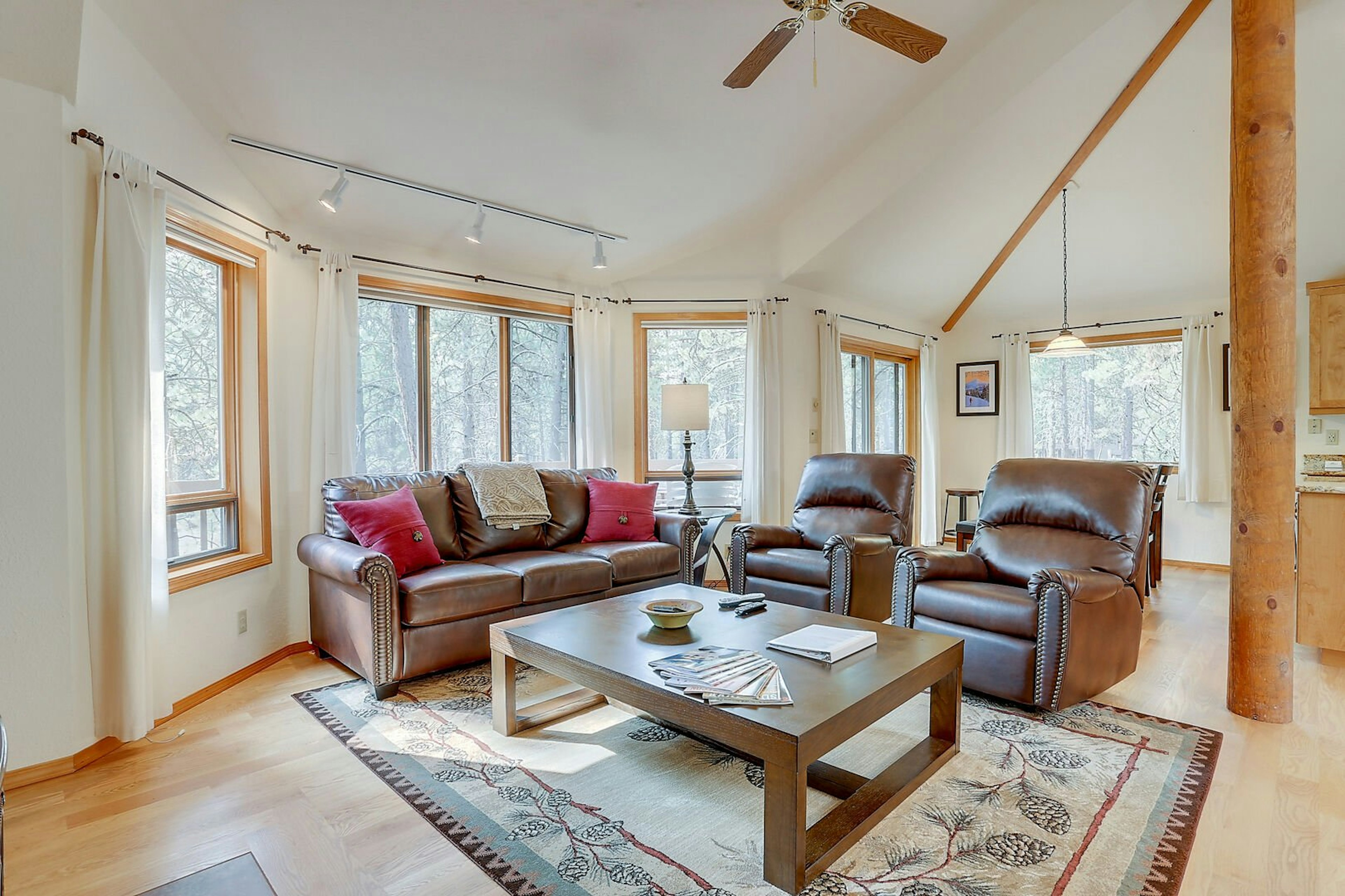 7 Cedar, photo 2