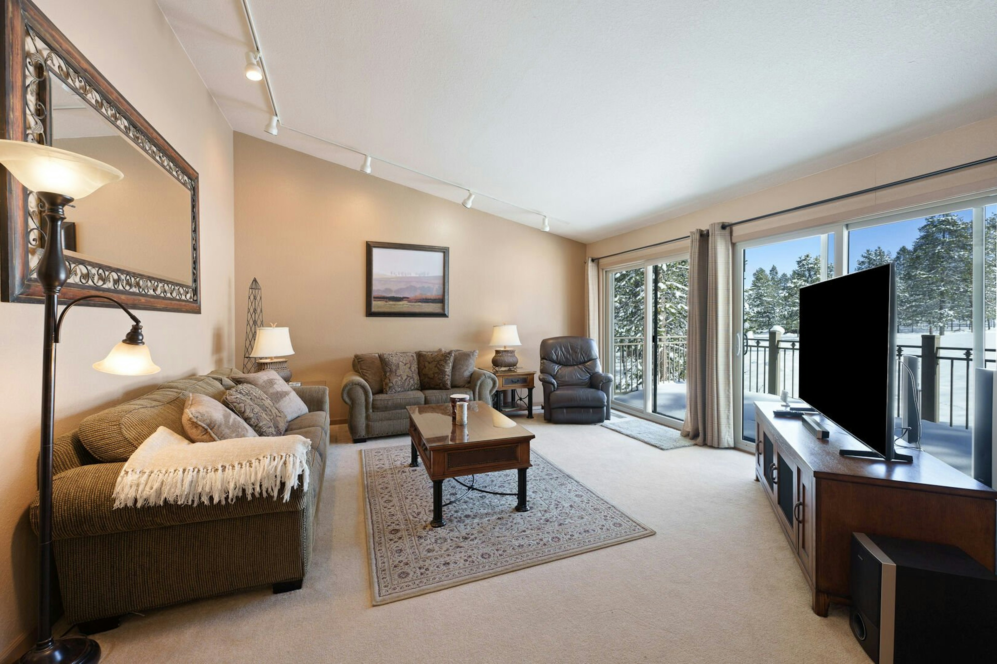 8 Umpqua Ln, photo 2