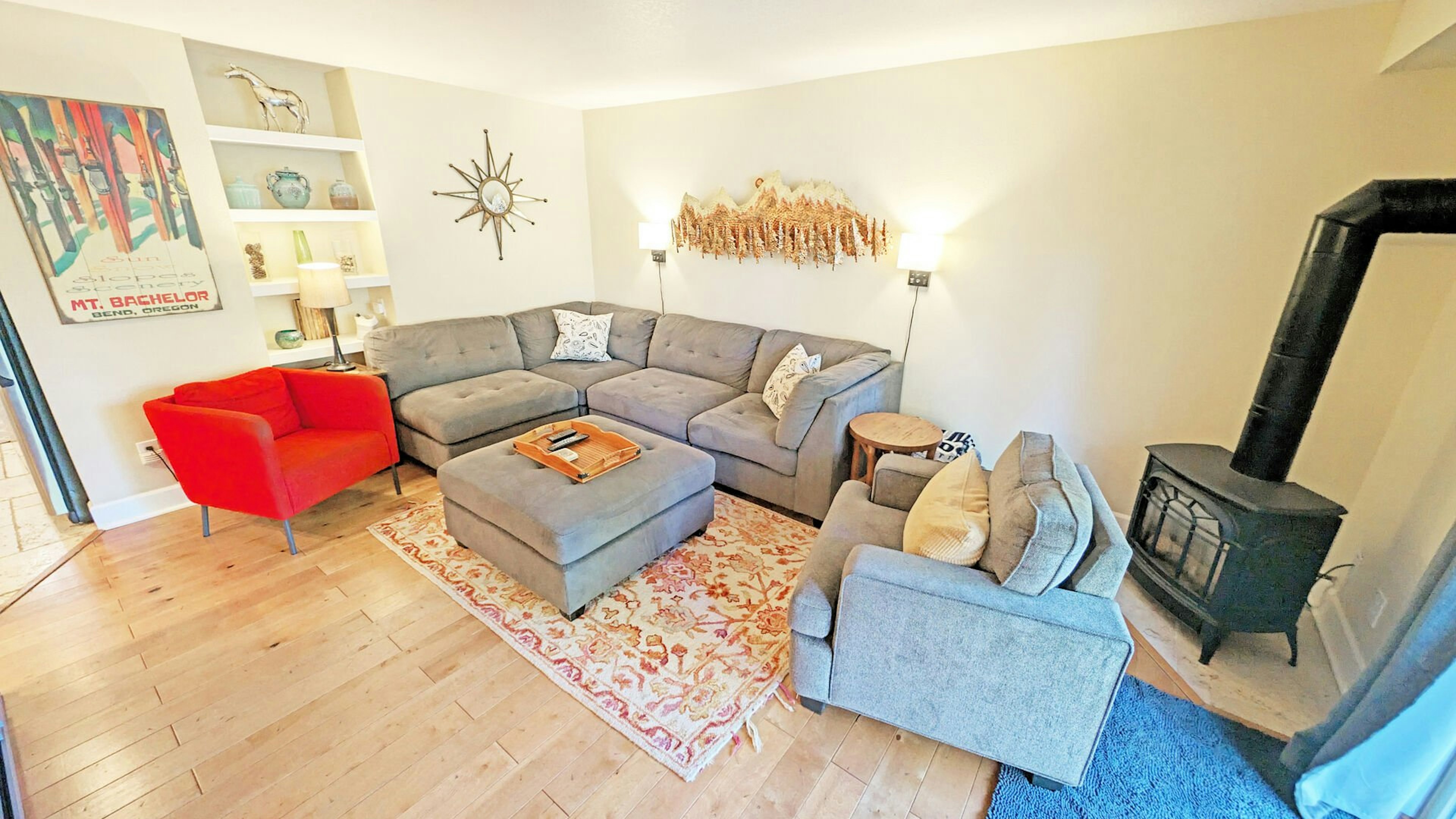 Abbot House 4 - Living Area