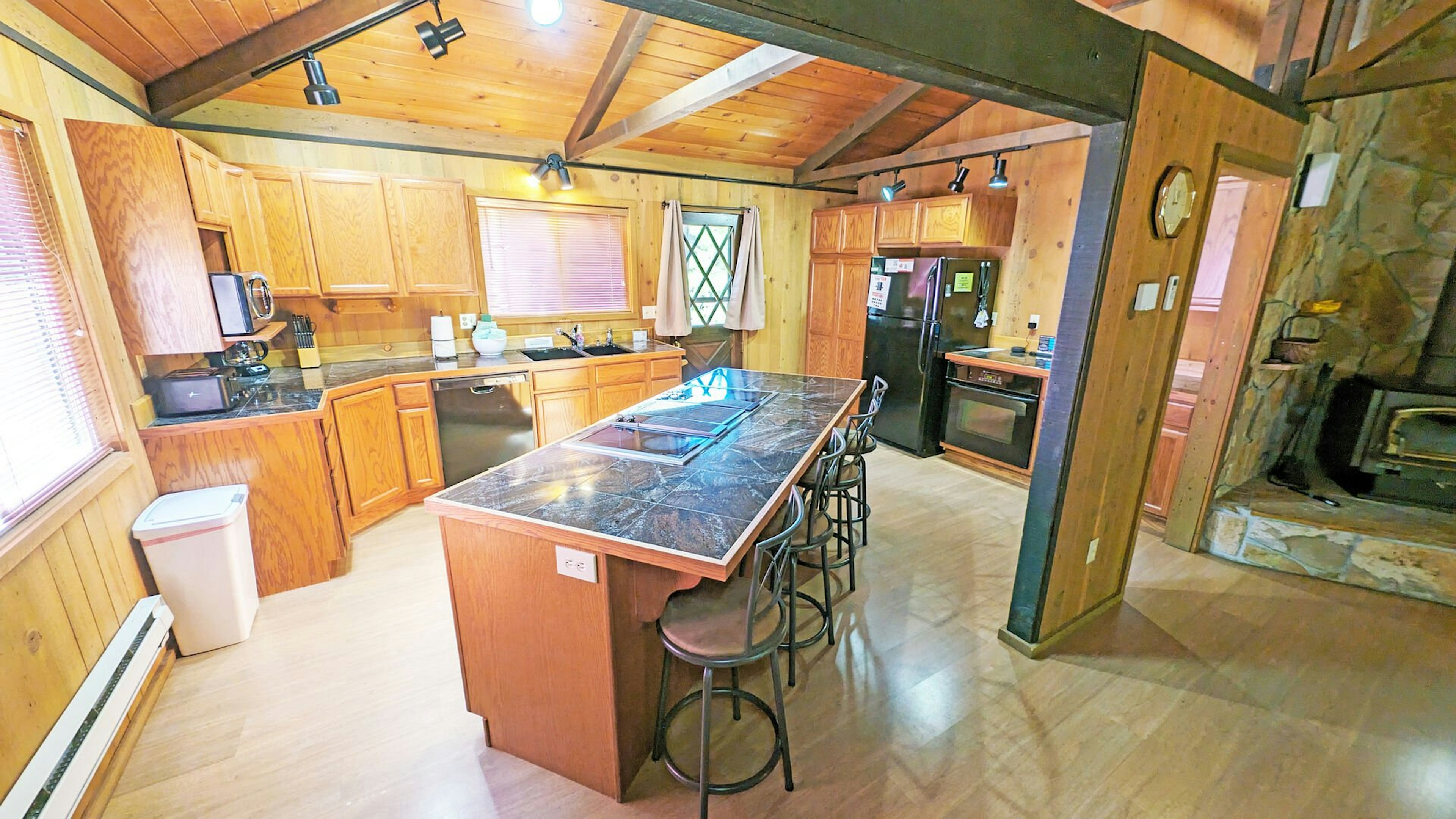 Bobcat 7 - Kitchen