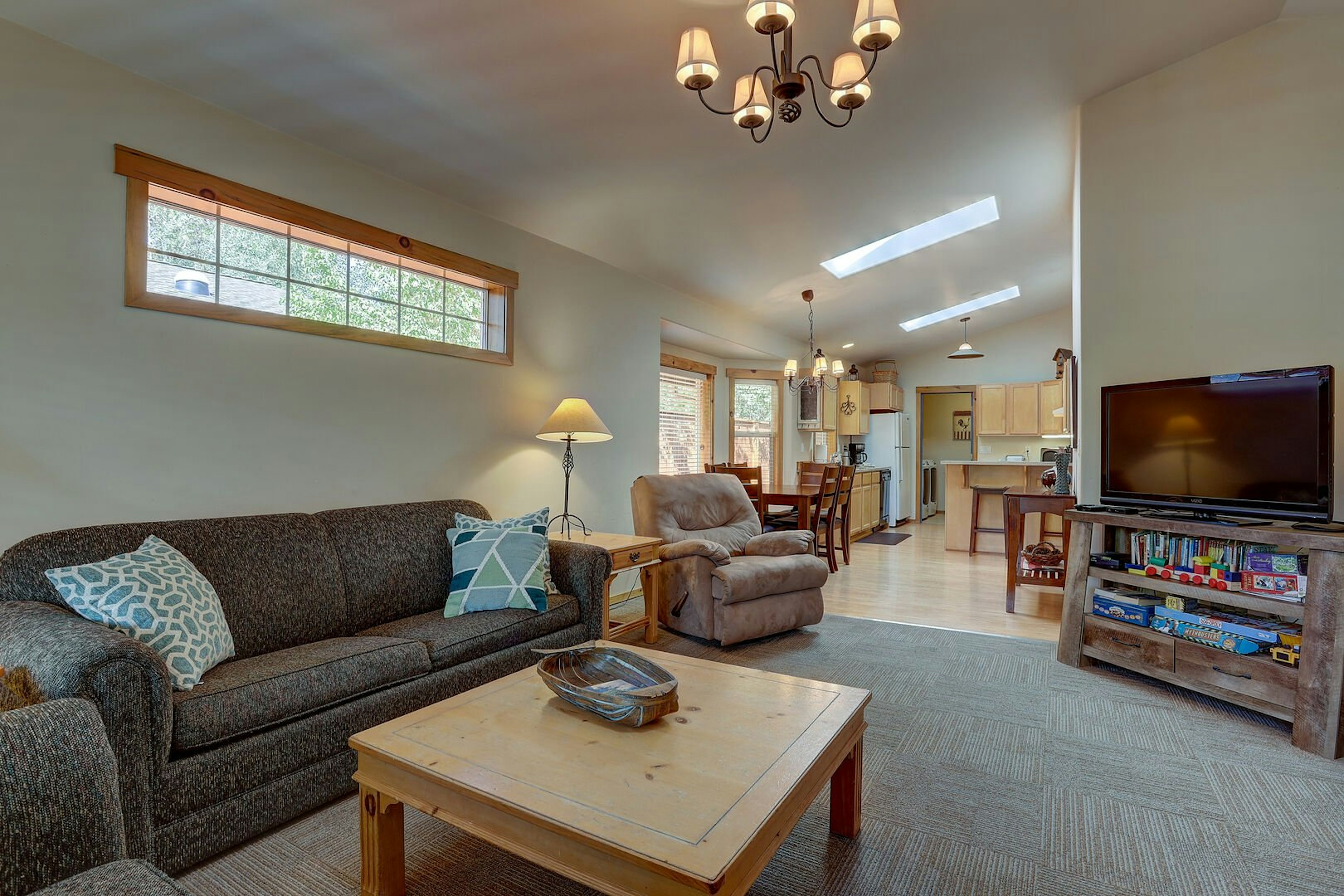 Huckleberry Cottage, photo 2