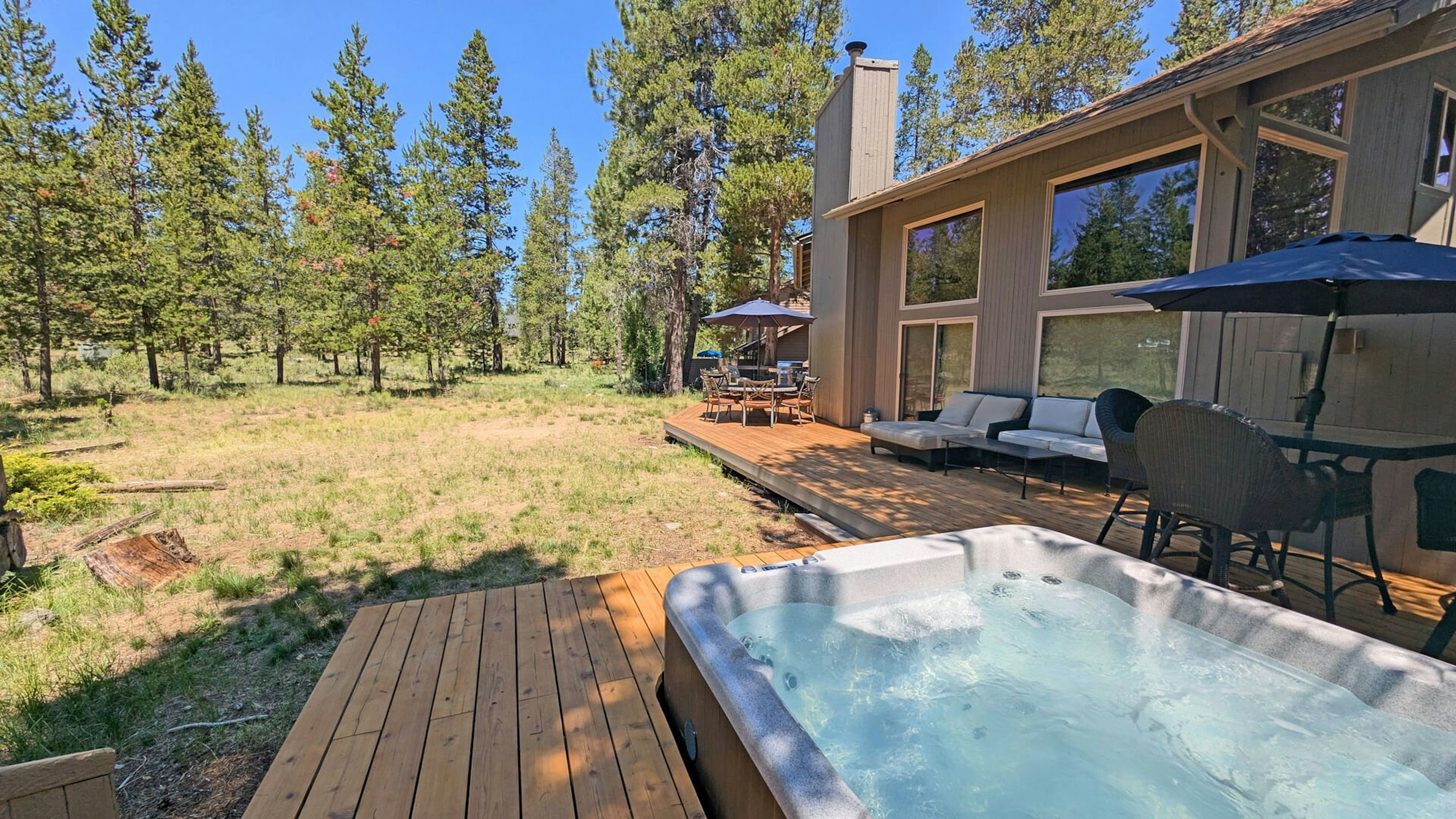 Indian 3 - Massive Deck with Hot Tub