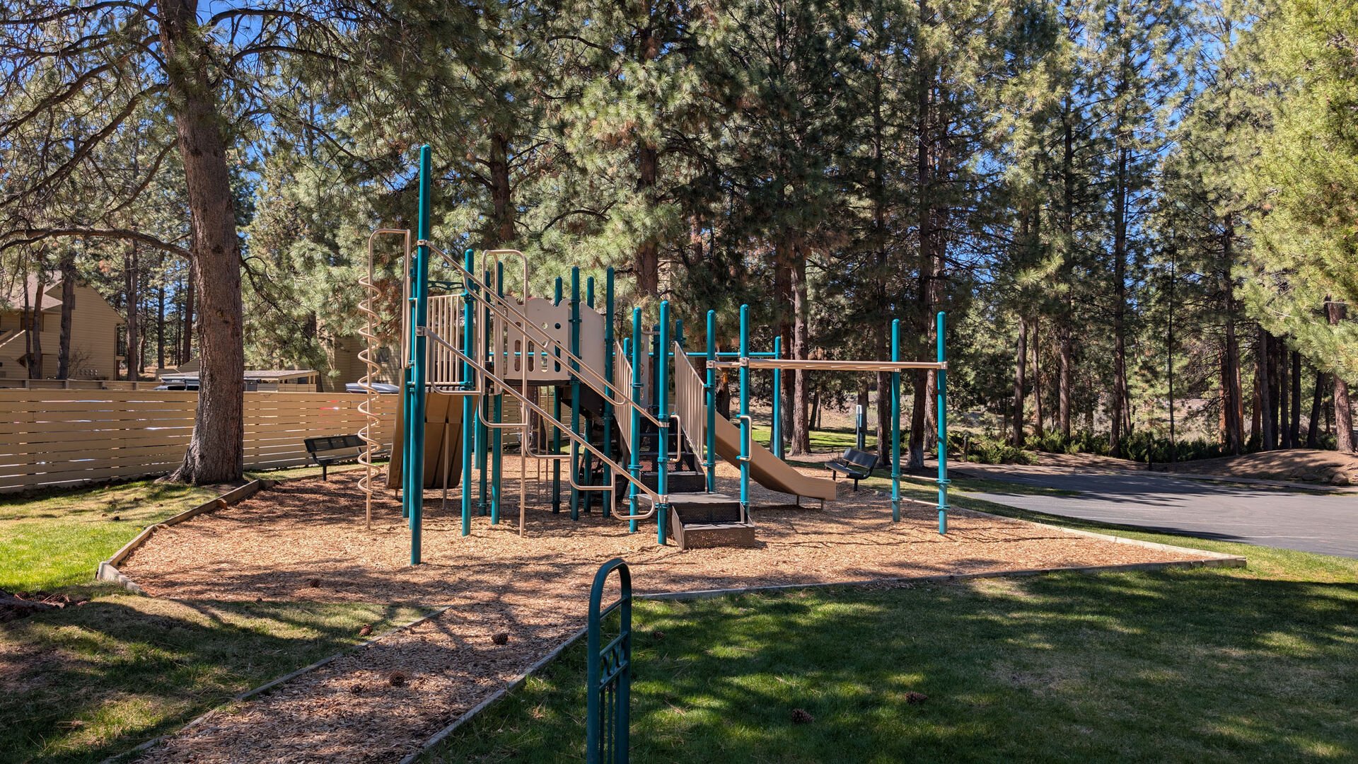Mt Bachelor Village 324 B SR photo 4