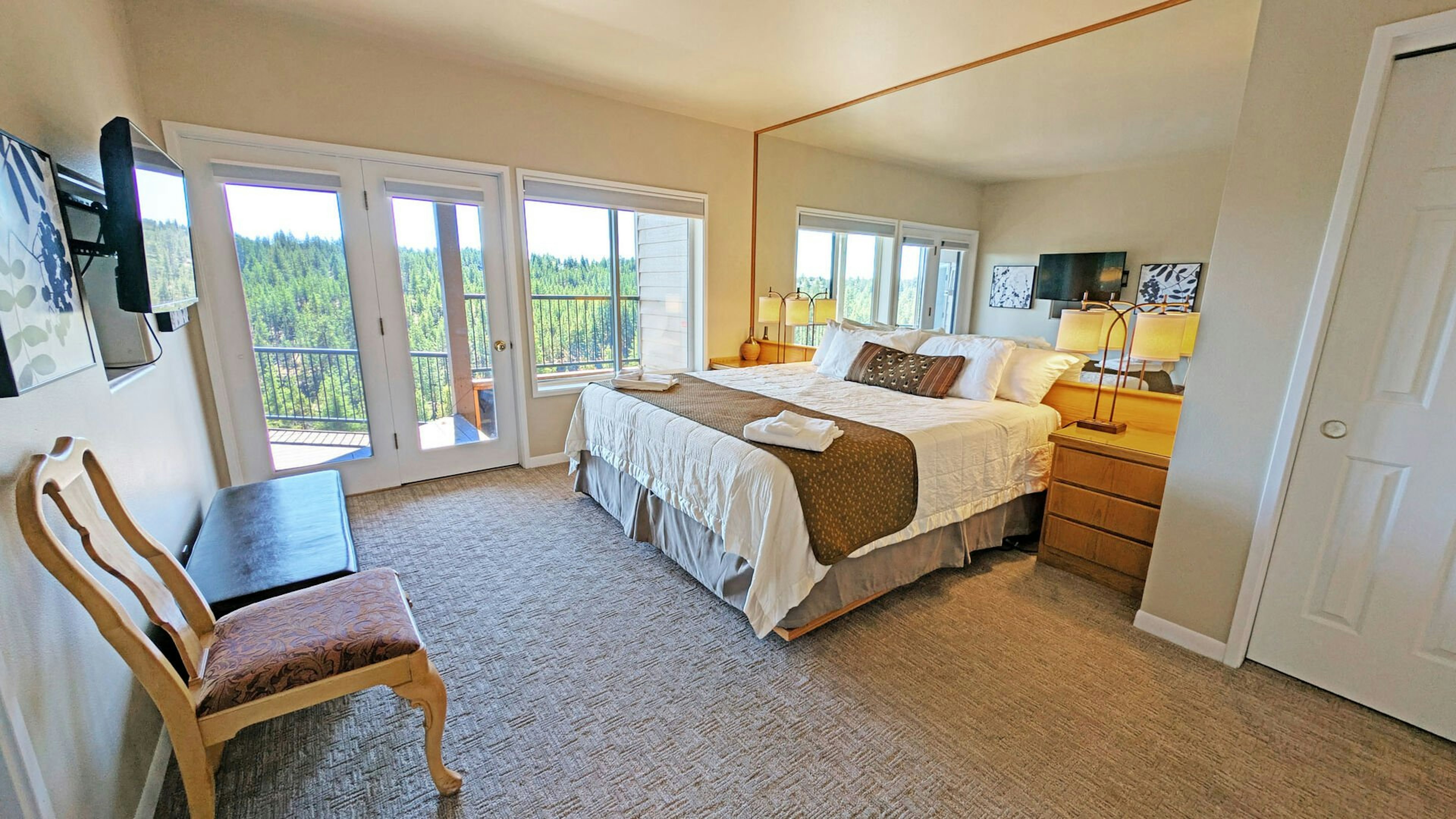 Mt Bachelor Village Condo 328 - Bedroom 1