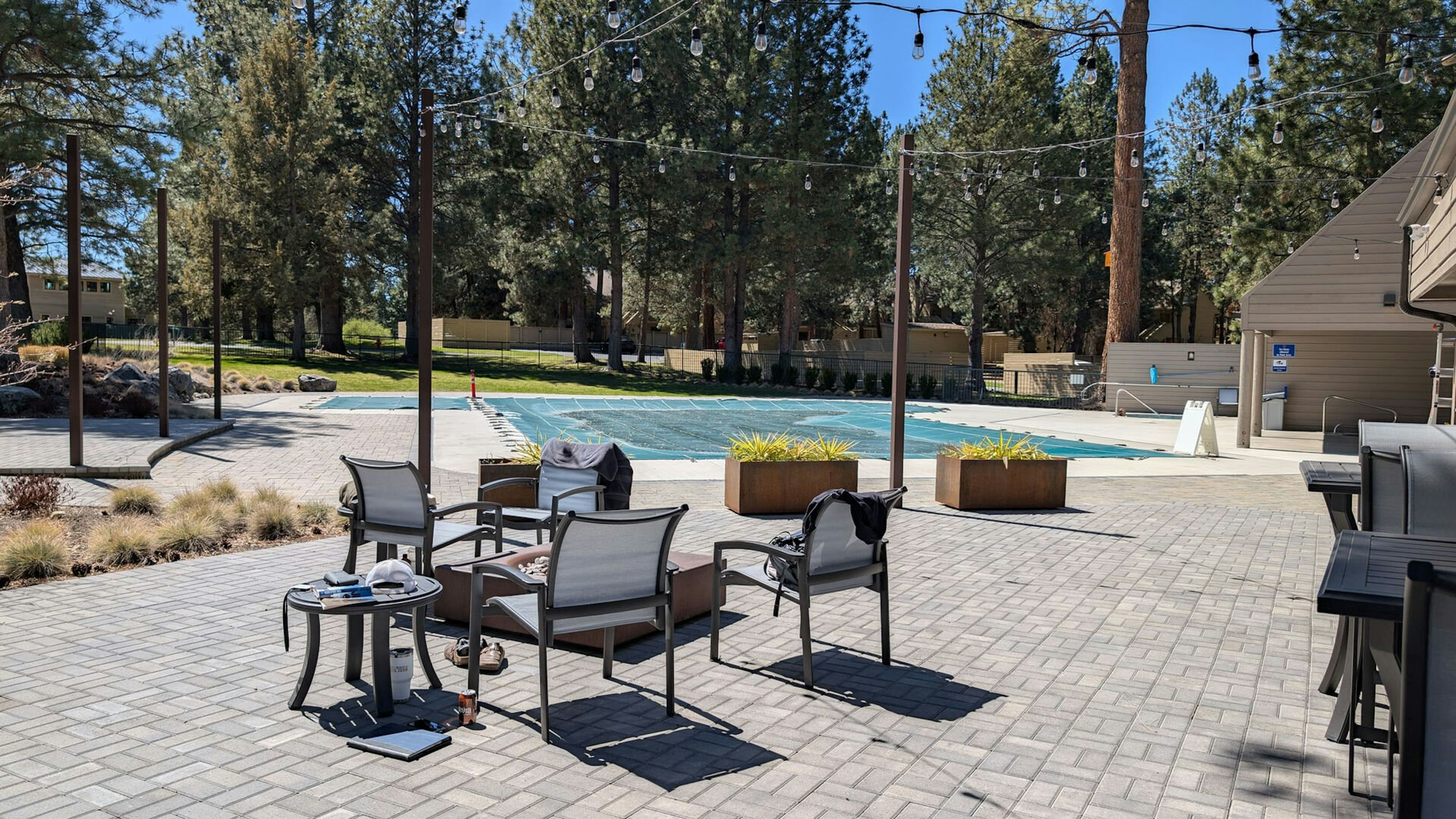 Mt Bachelor Resort - Seasonal Outdoor Pool