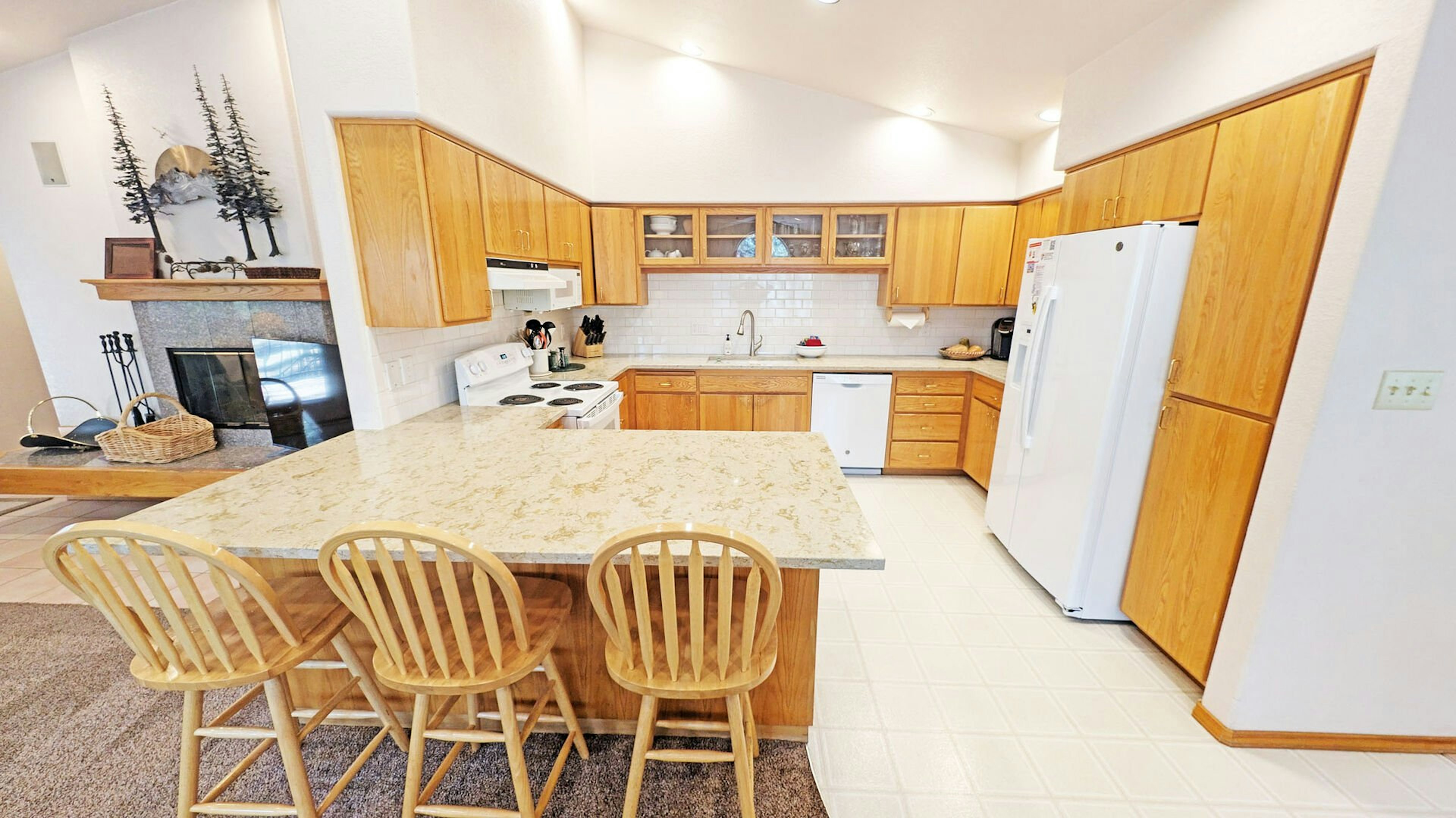 Mt Hood 13 - Kitchen