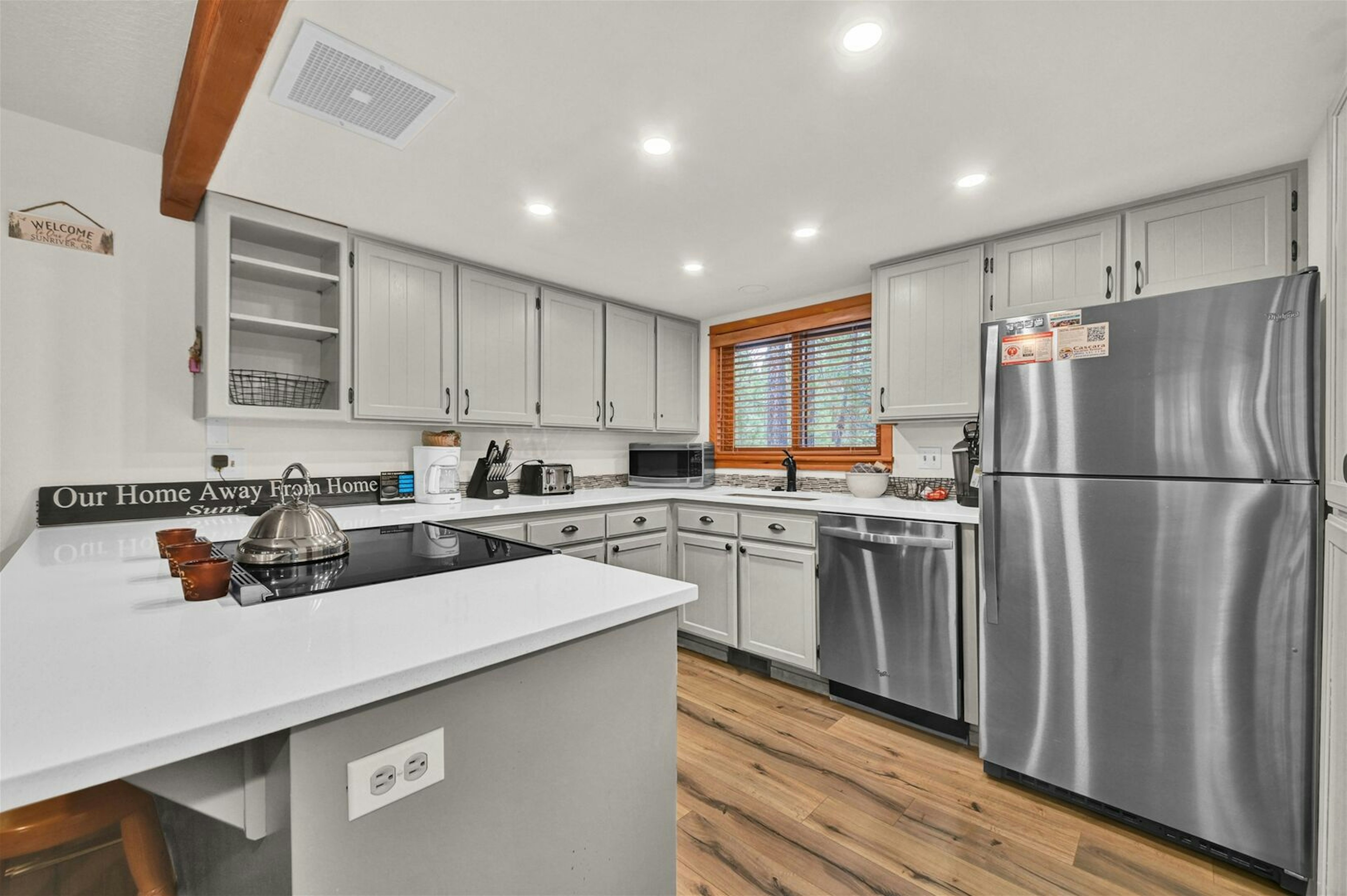 Otter 8 - Kitchen