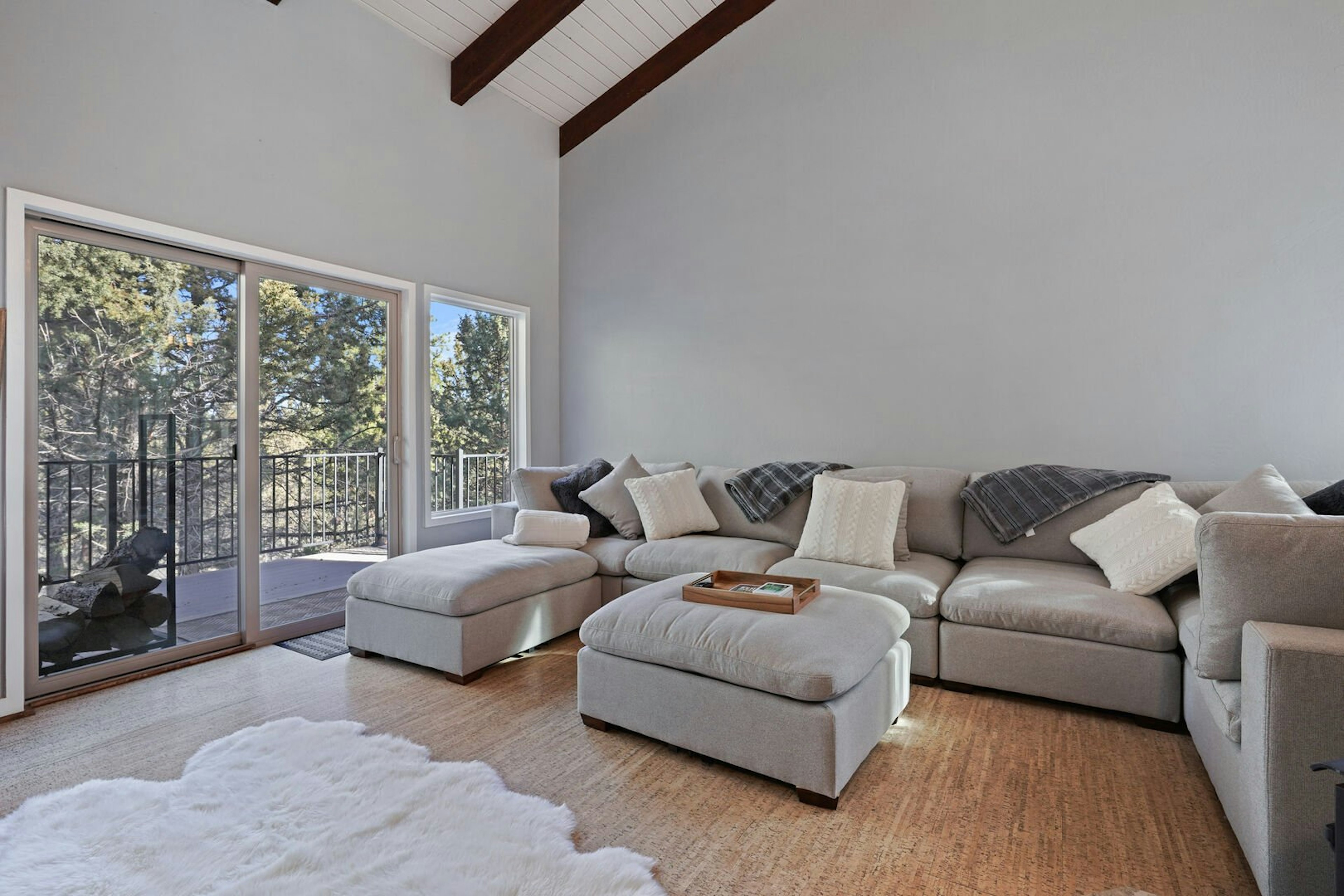 Pine Knoll, photo 4