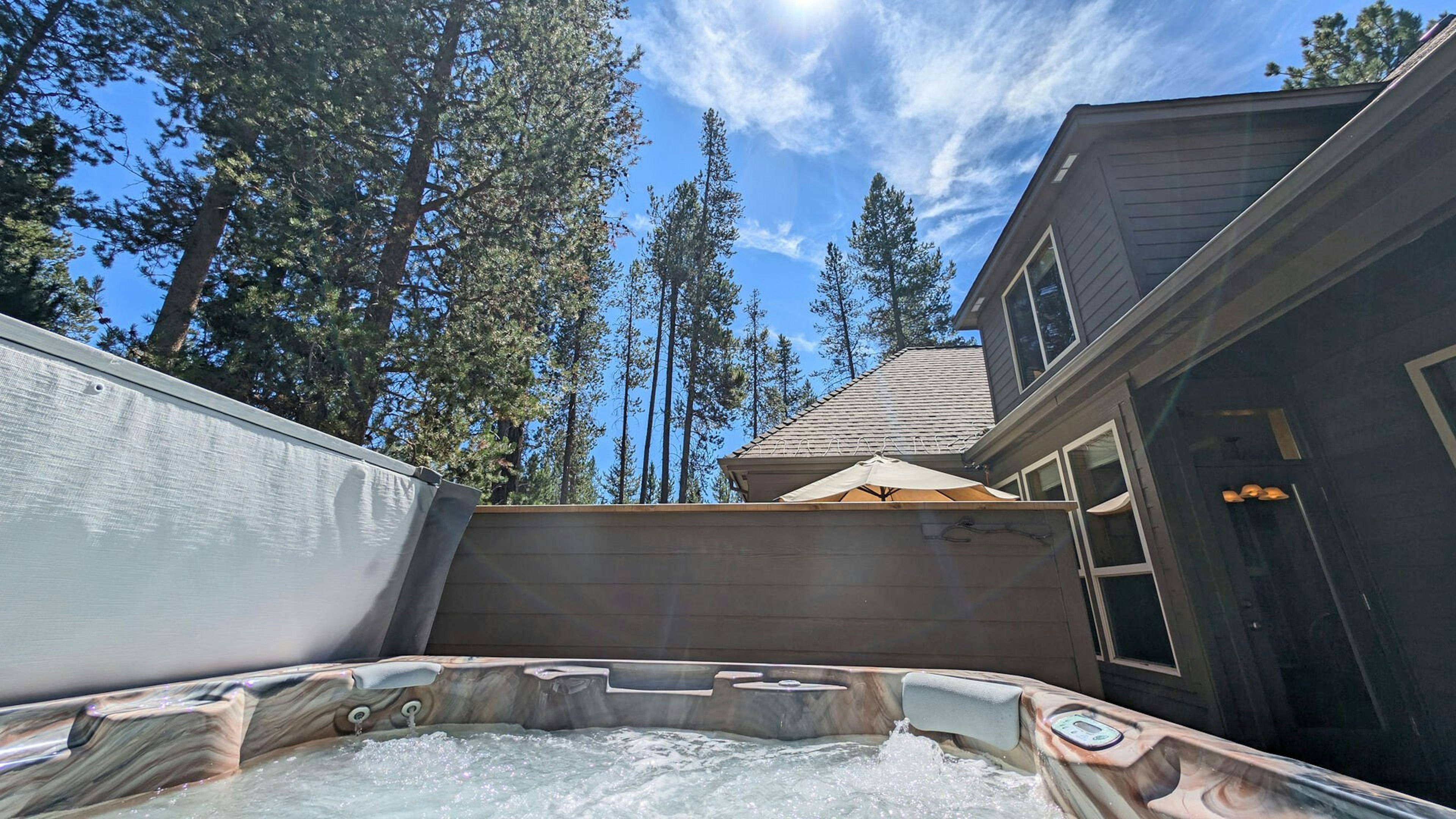 Poplar 16 - Hot Tub View