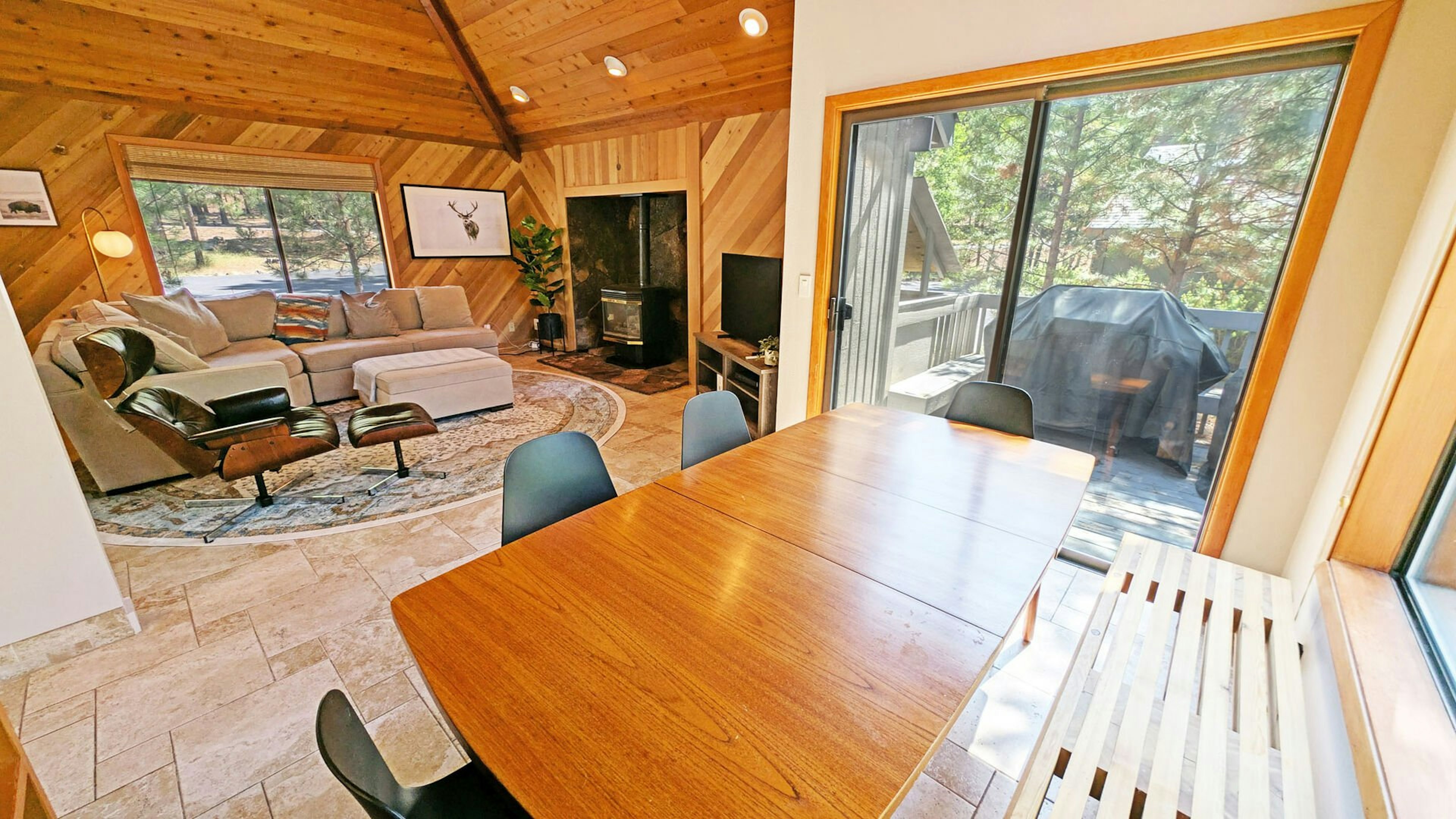 Red Fir 20 - Dining and Living
