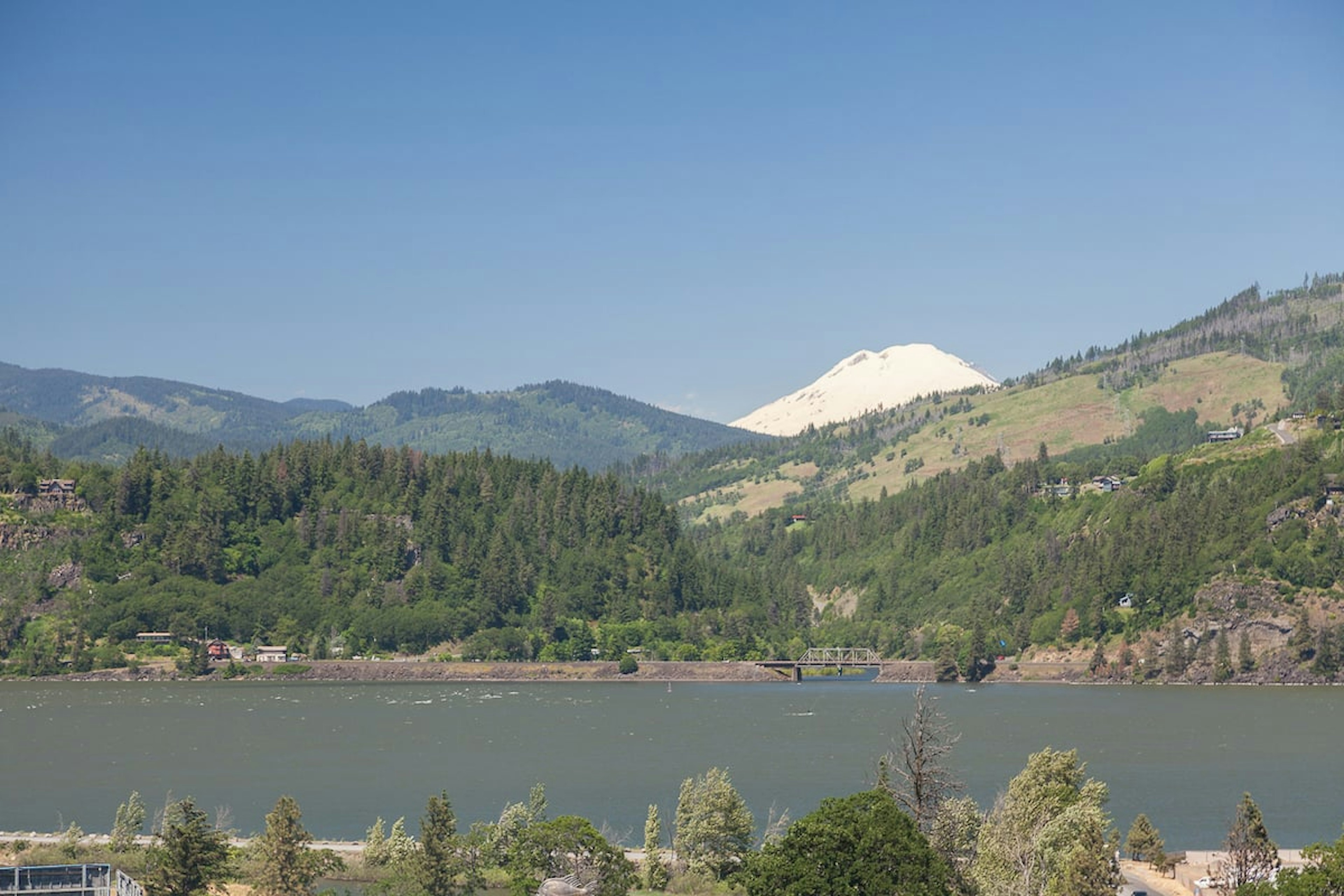 Riverdell, photo 2