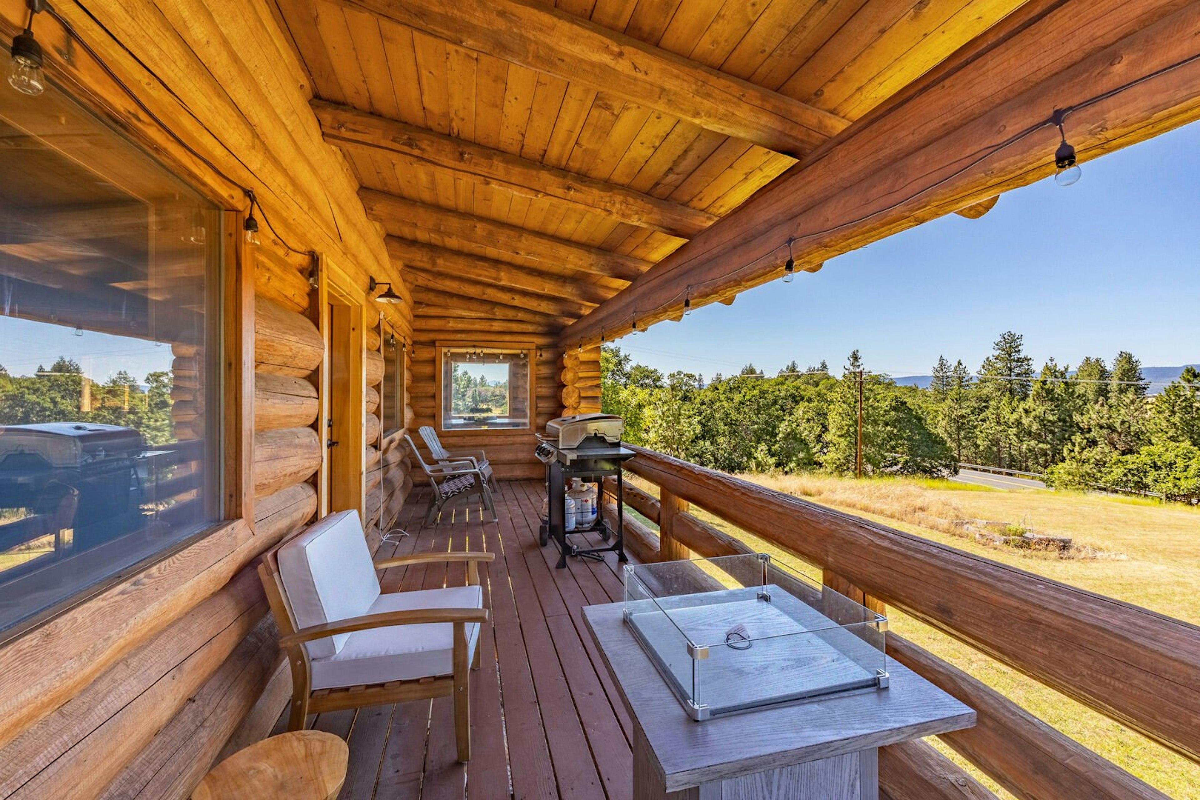 Rowland Log Cabin 1