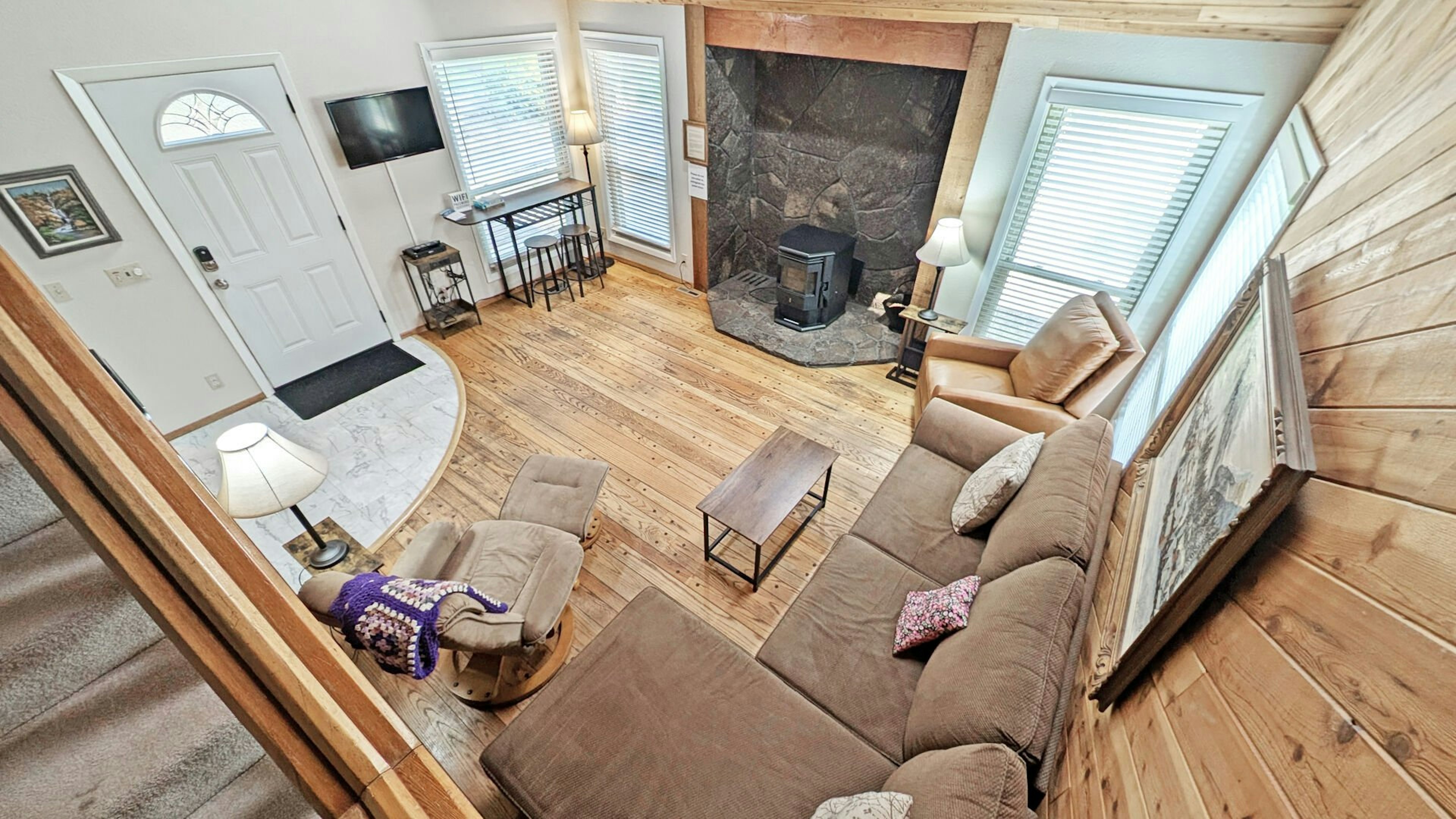Sequoia 14 - Living Area
