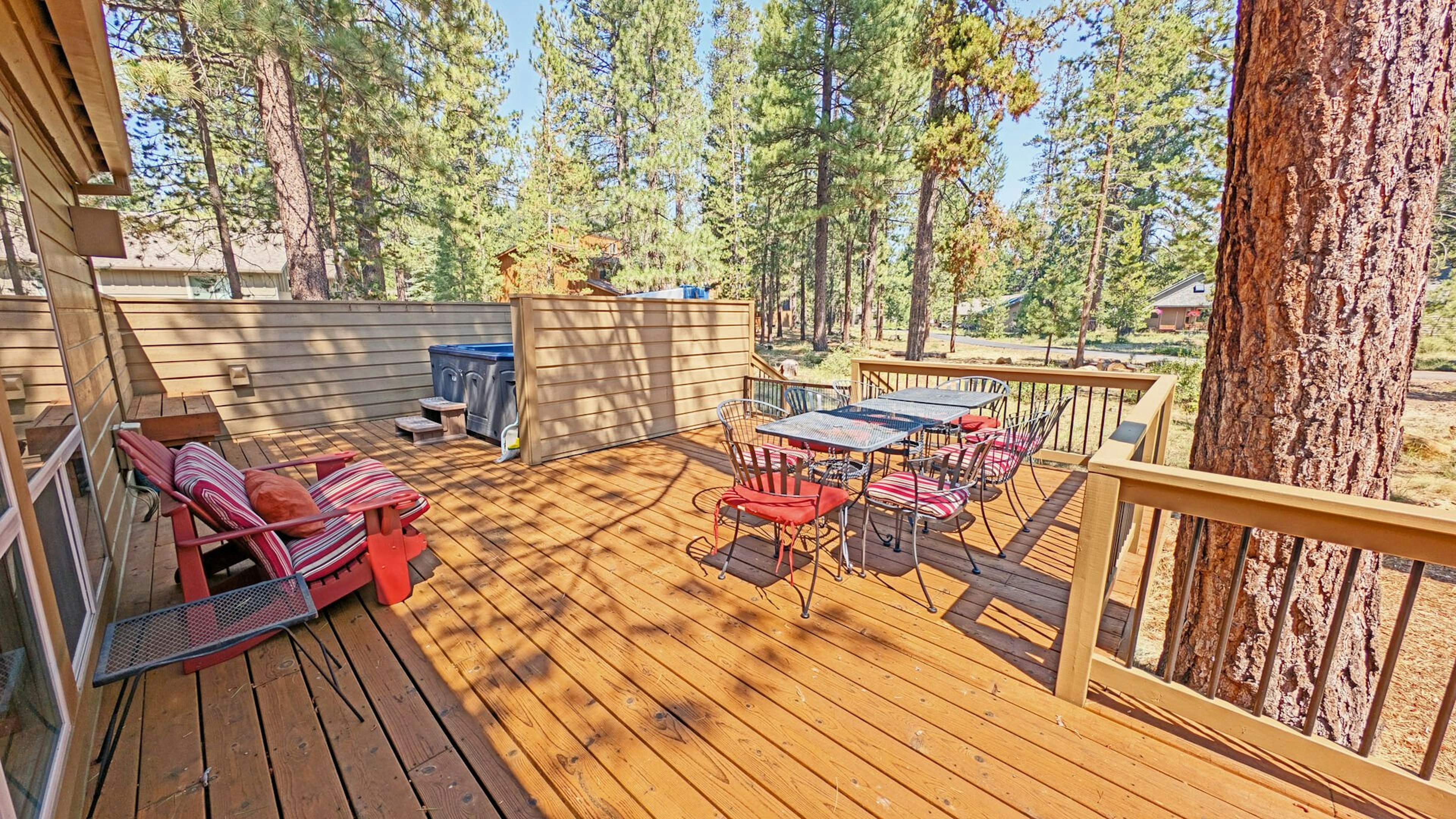 Tamarack 8 - Back Deck