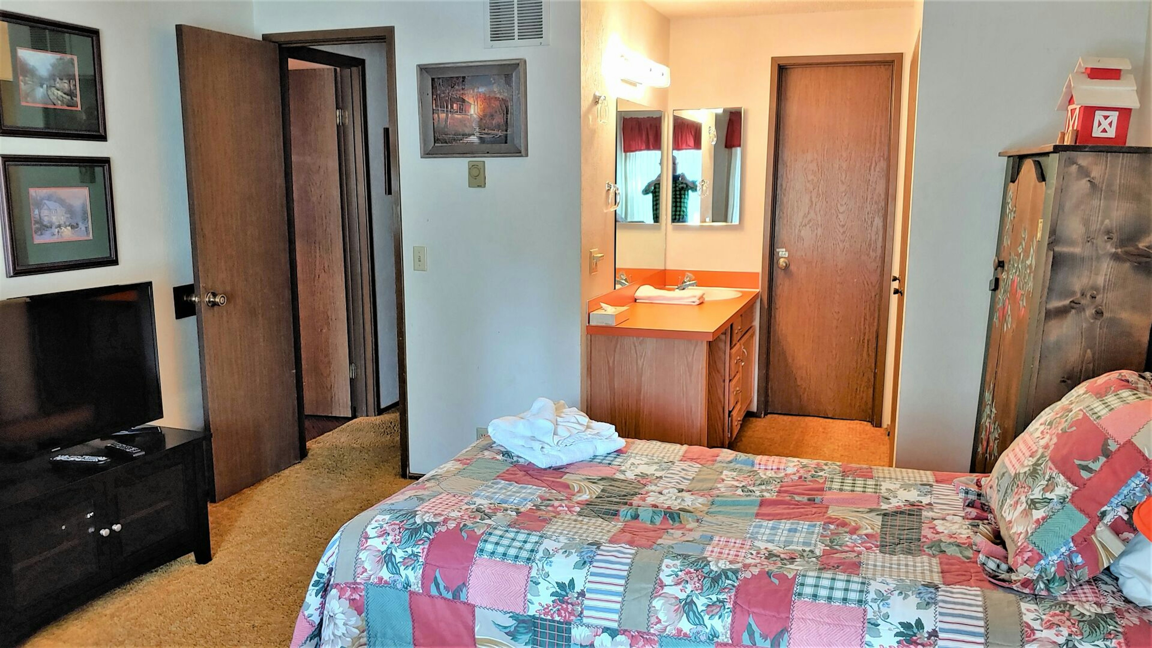 Tennis Village 3 - Downstairs Bedroom 1