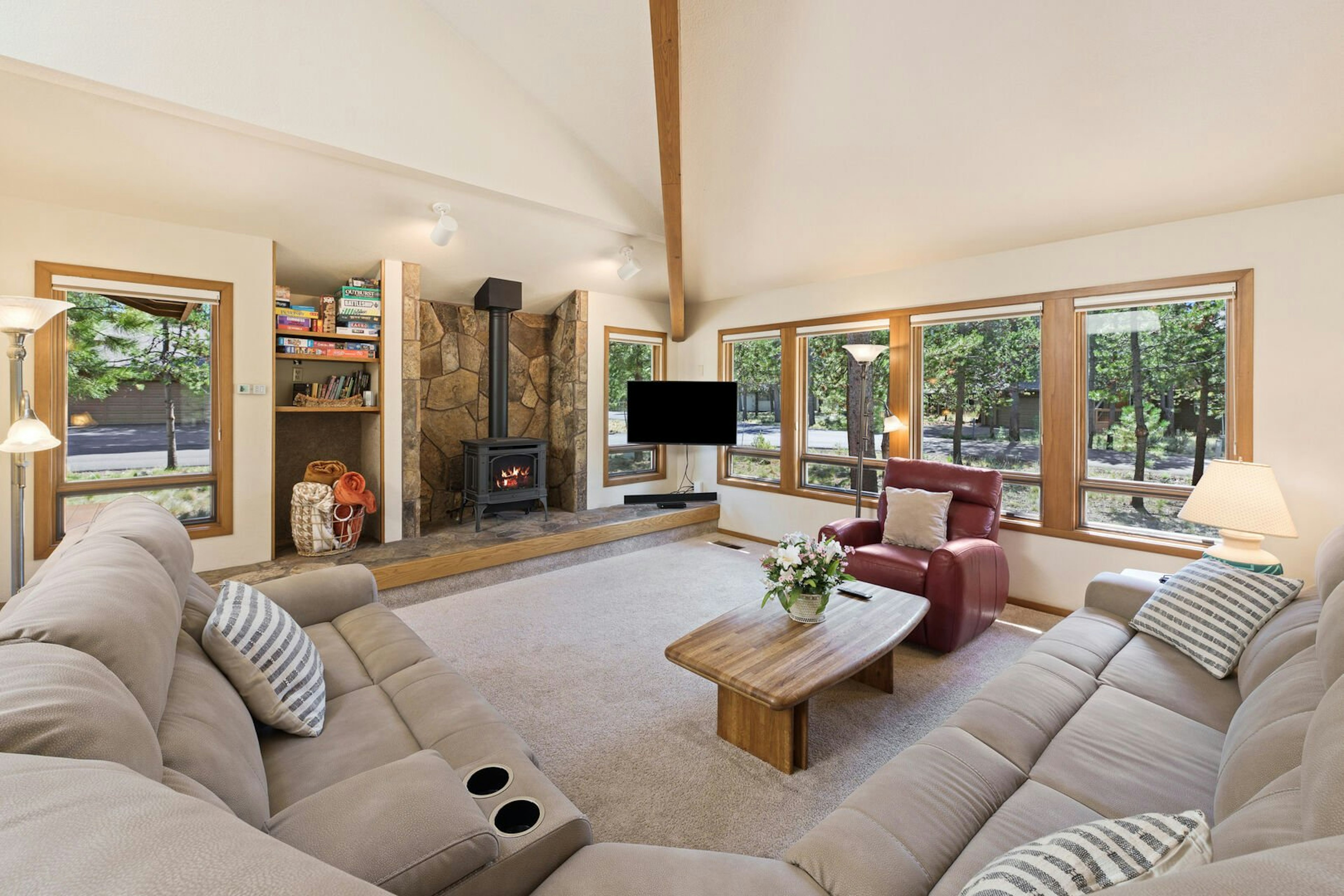 Tokatee 1 - Family Room