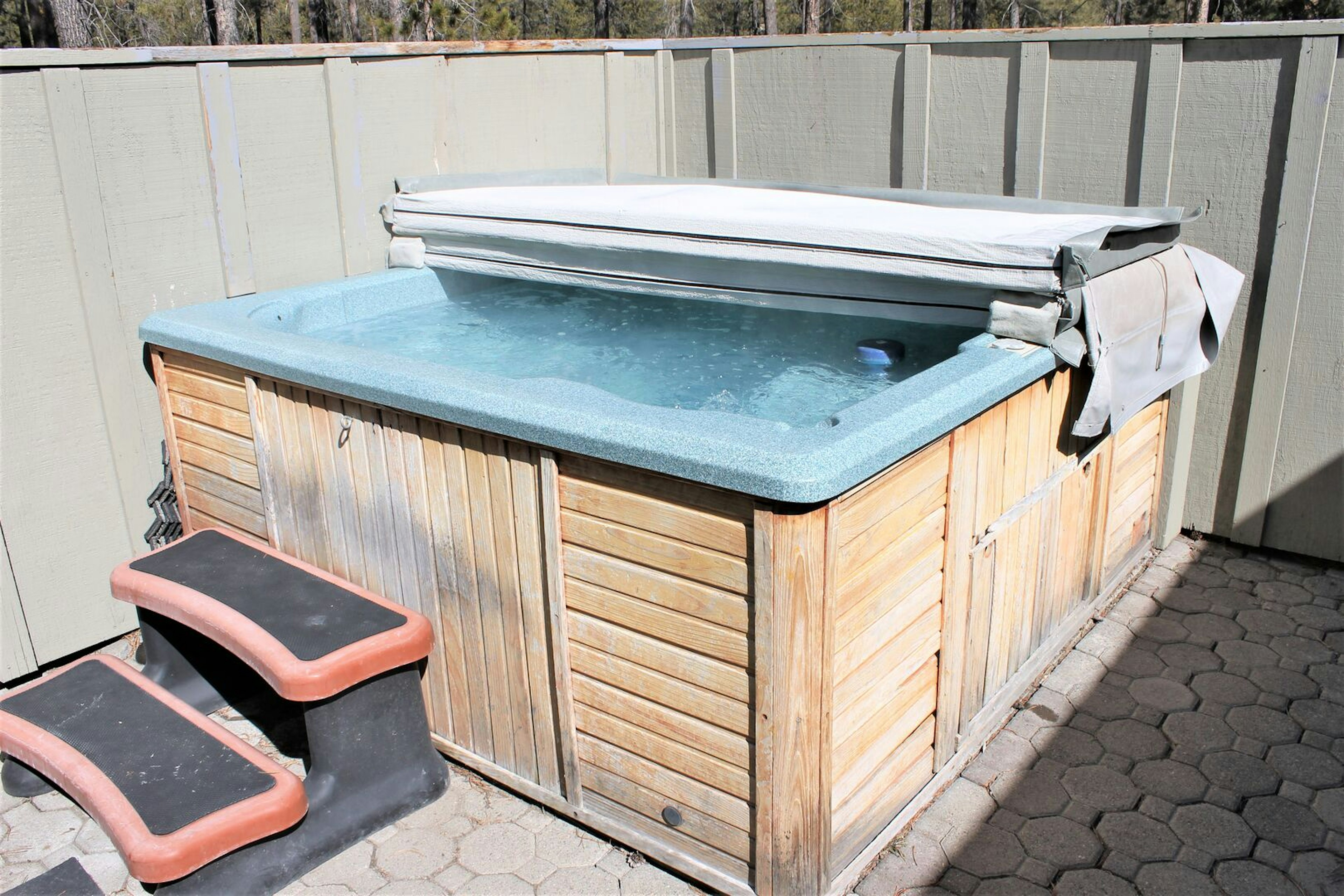 Trapper 11 - Hot Tub