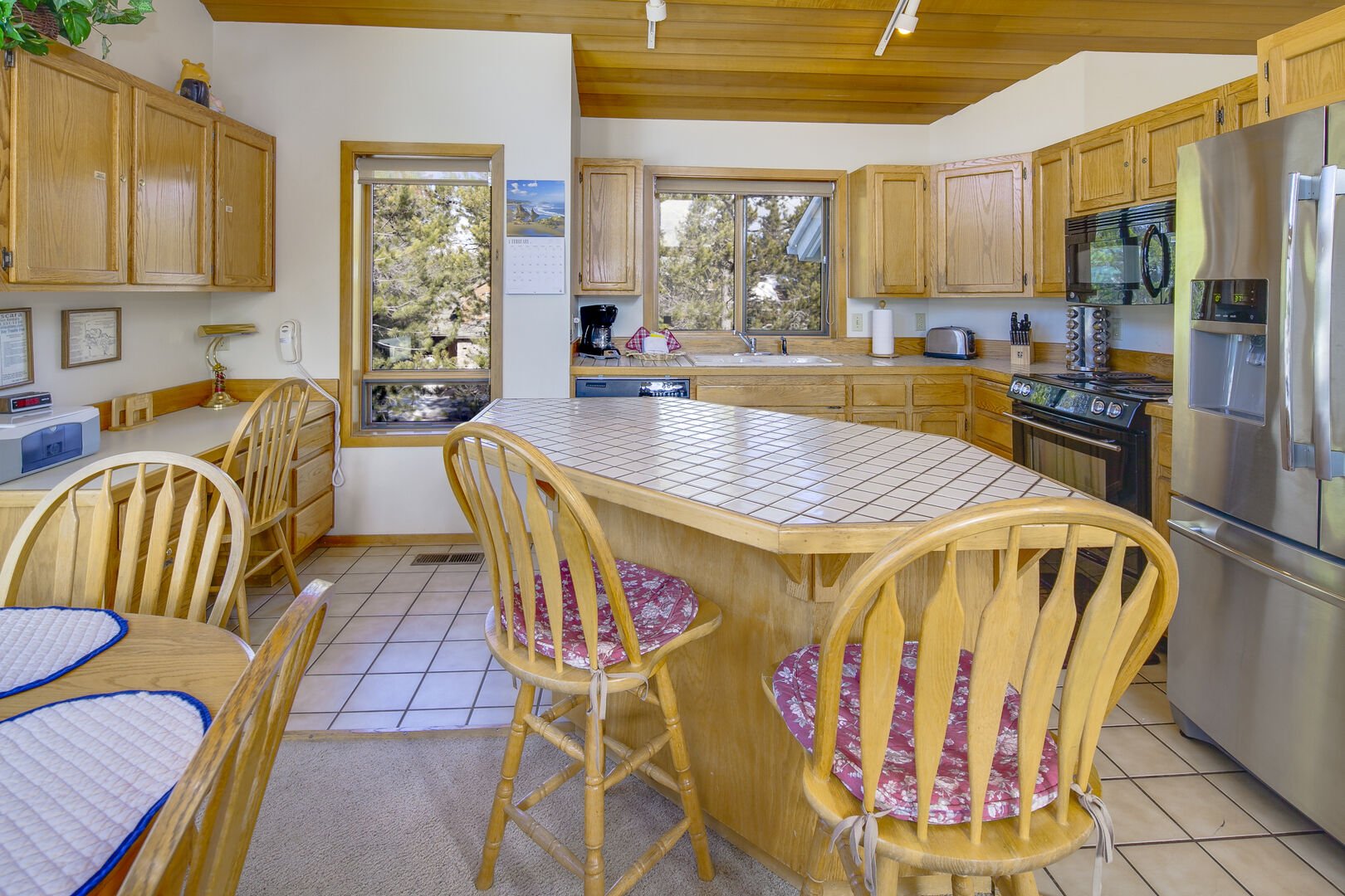White Elm 29 photo 5