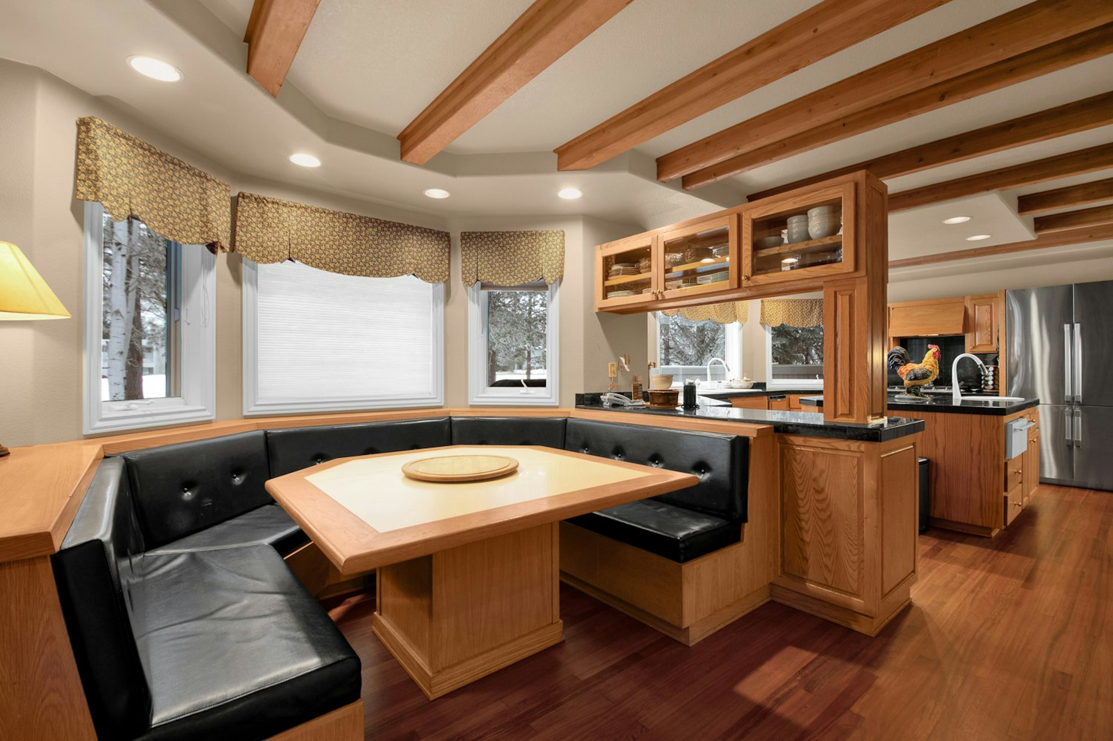 Winner's Circle 30 - Nook and Kitchen